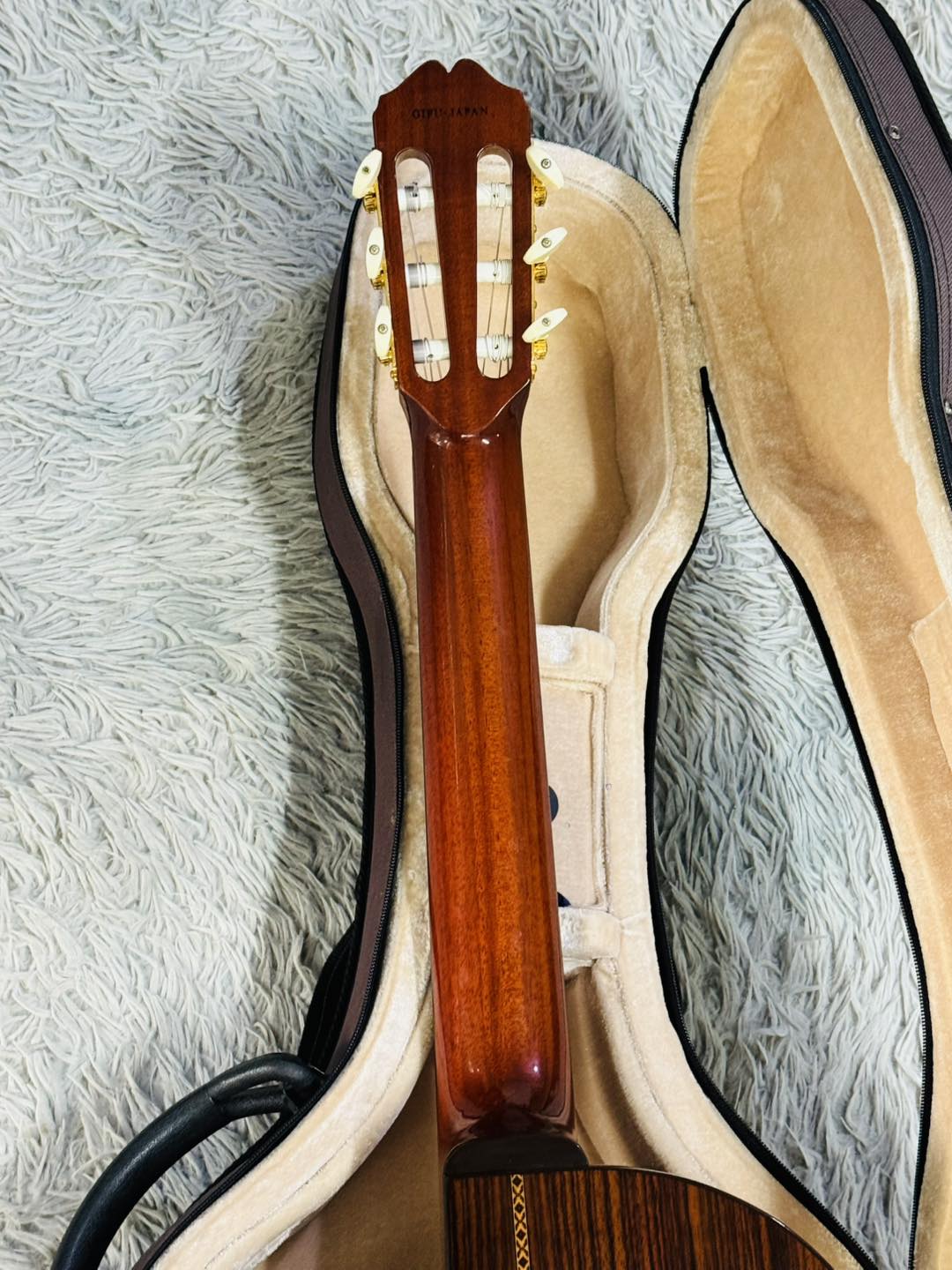 Đàn Guitar Classic Kazuo Yairi CE1