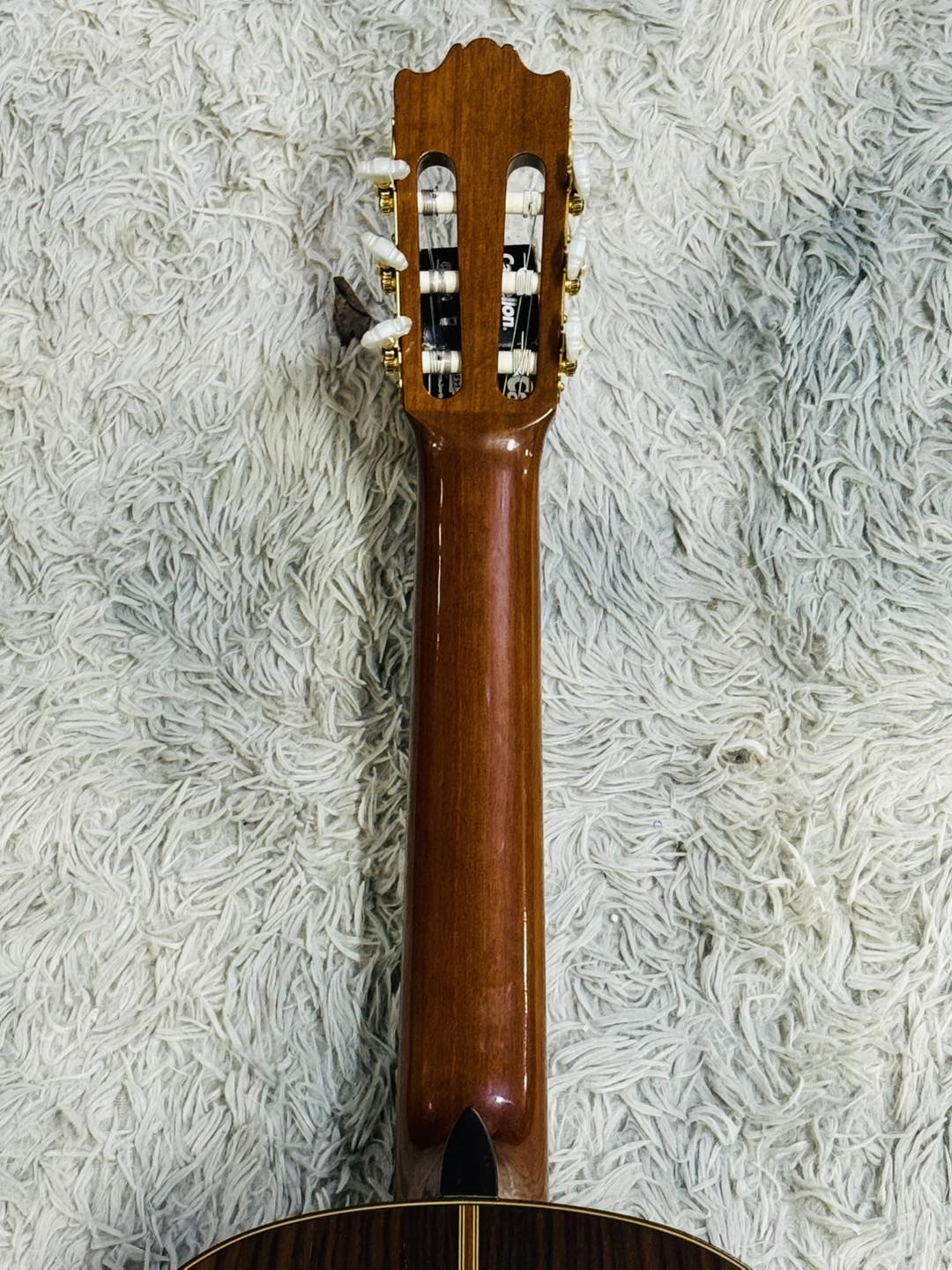 Đàn Guitar Classic Yamaha C300