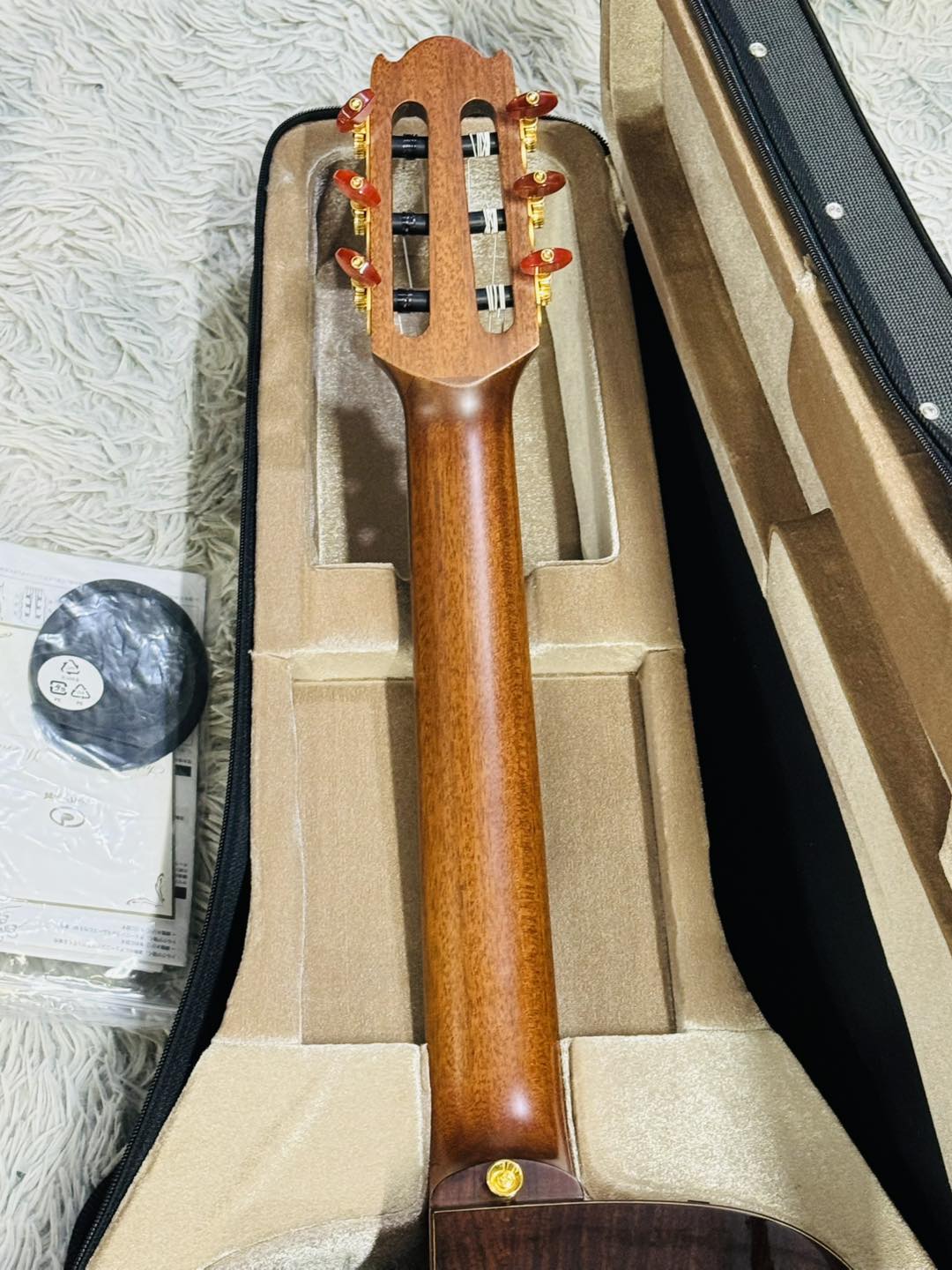 Đàn Guitar Classic Yamaha NTX1200R