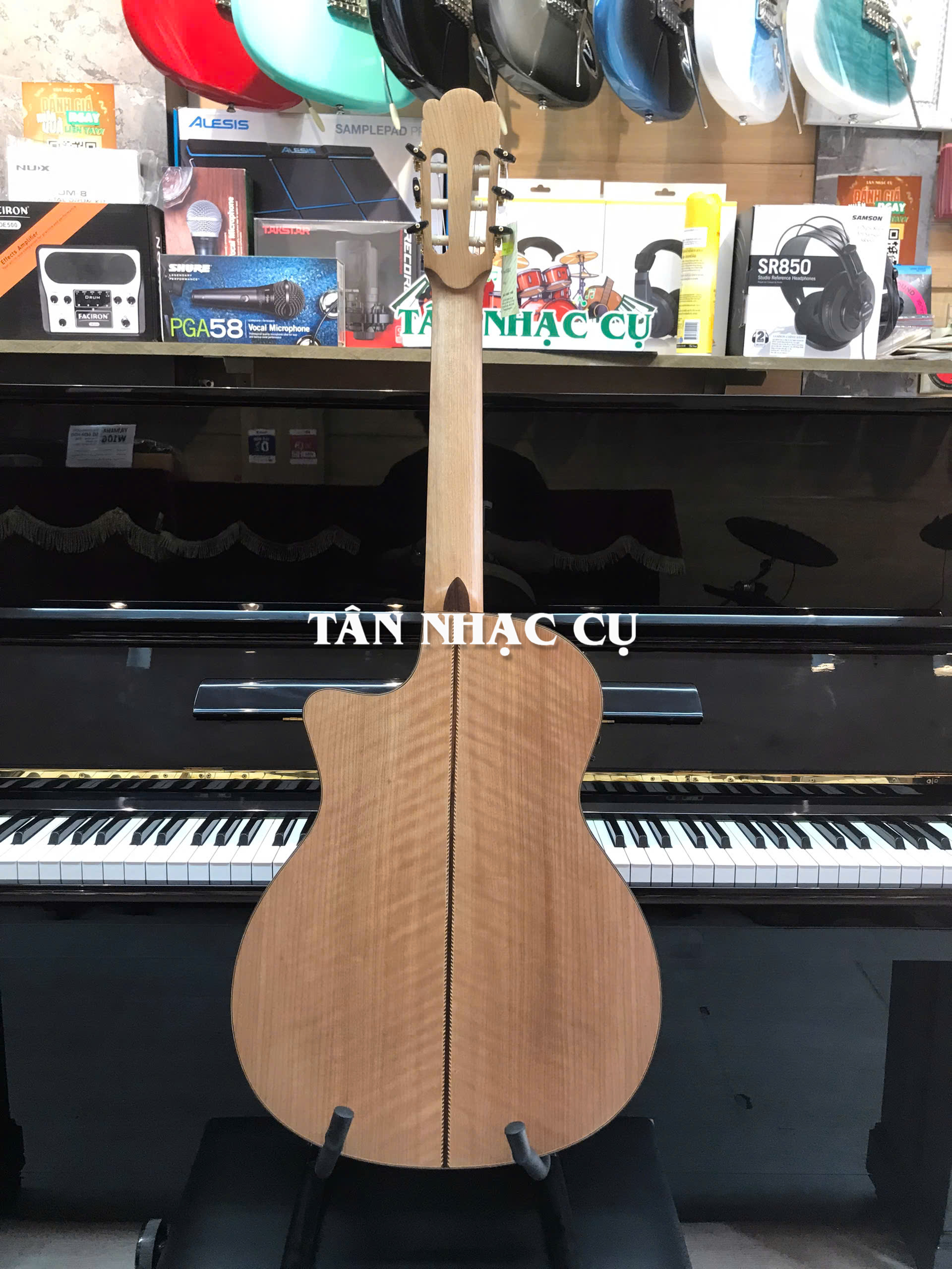 Đàn Guitar Classic Ba Đờn C600J Gỗ Còng, EQ Fishman Presys II