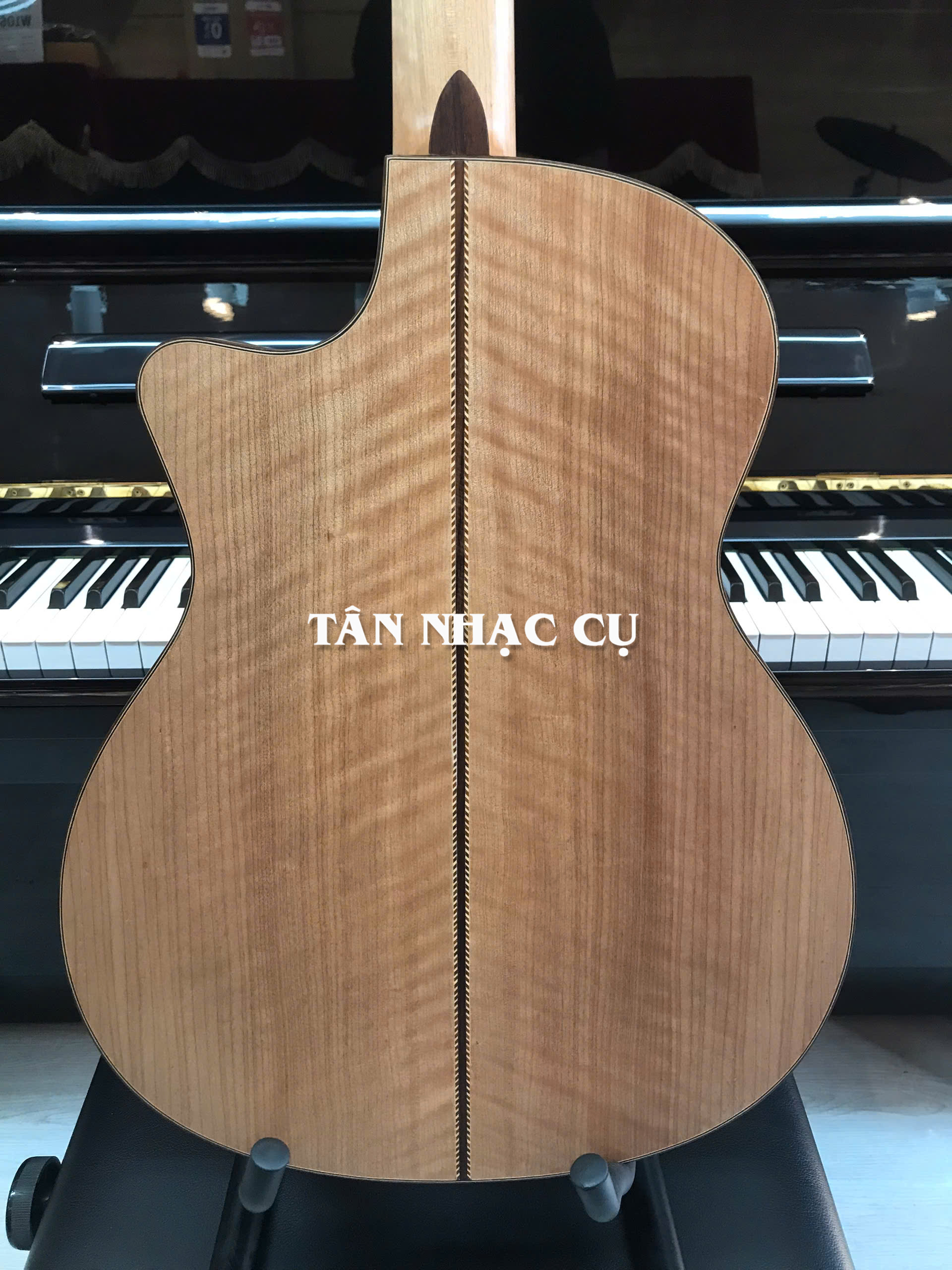 Đàn Guitar Classic Ba Đờn C600J Gỗ Còng, EQ Fishman Presys II
