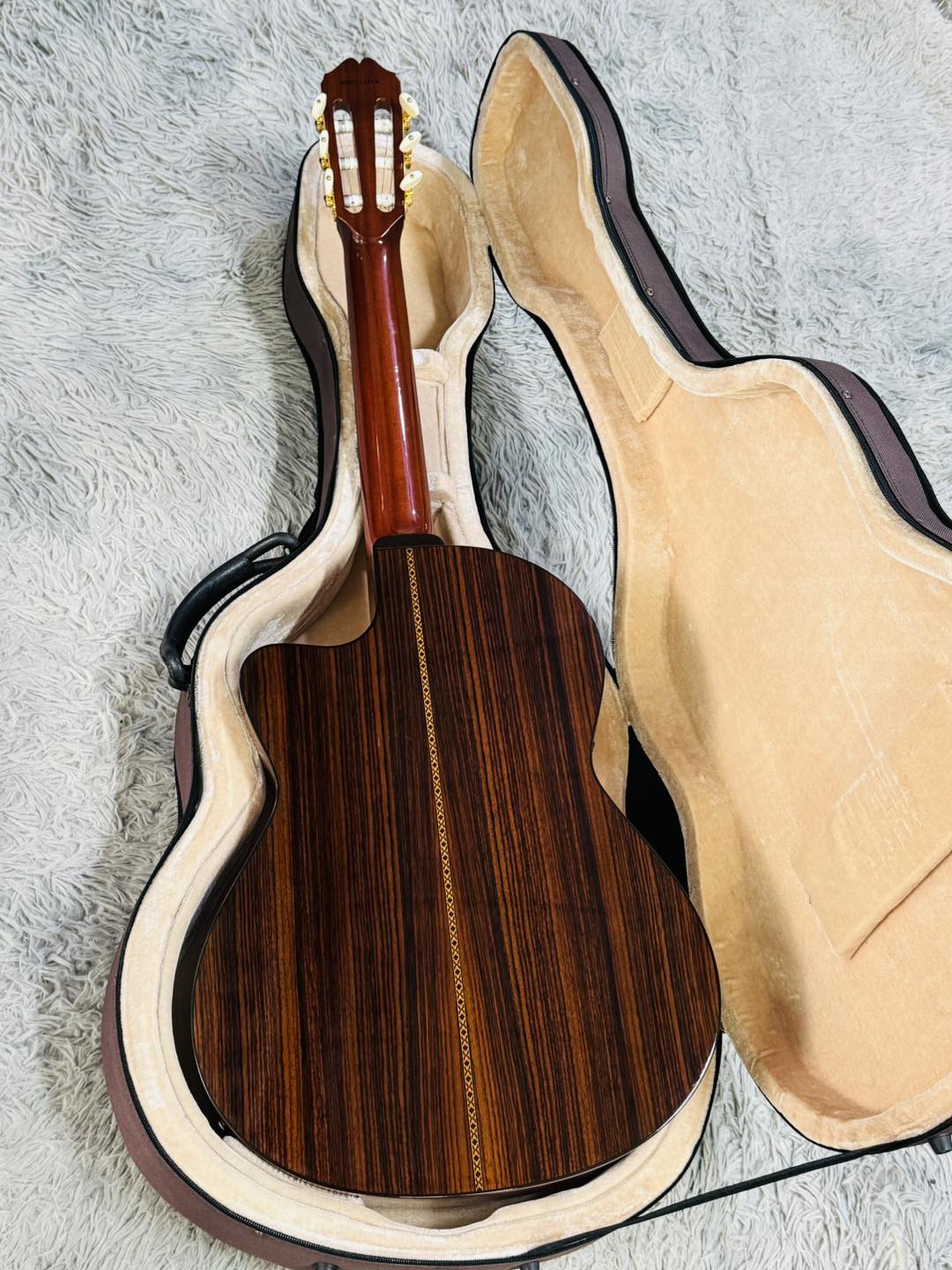 Đàn Guitar Classic Kazuo Yairi CE1