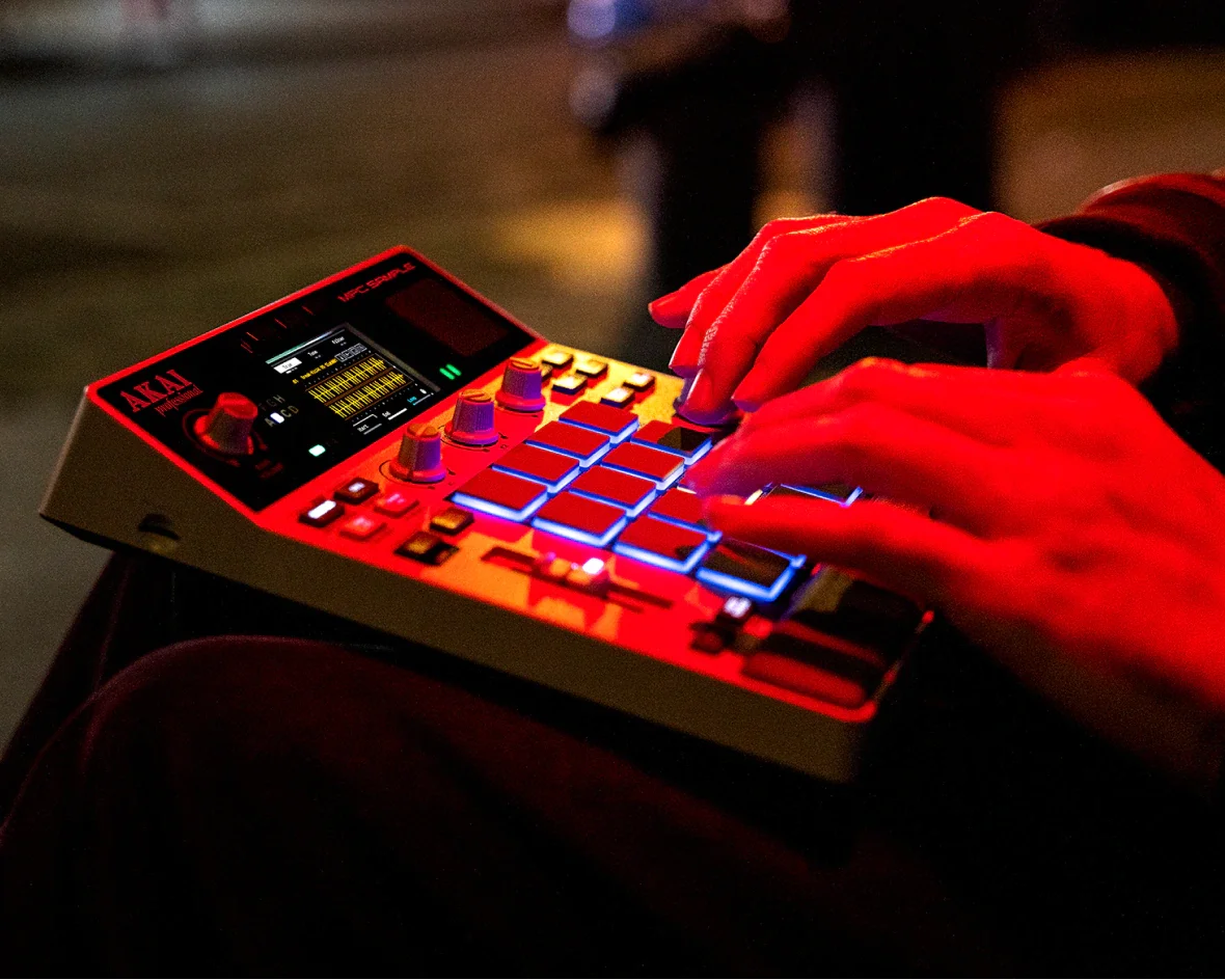 MIDI Pad Controller Akai Professional MPC Sample