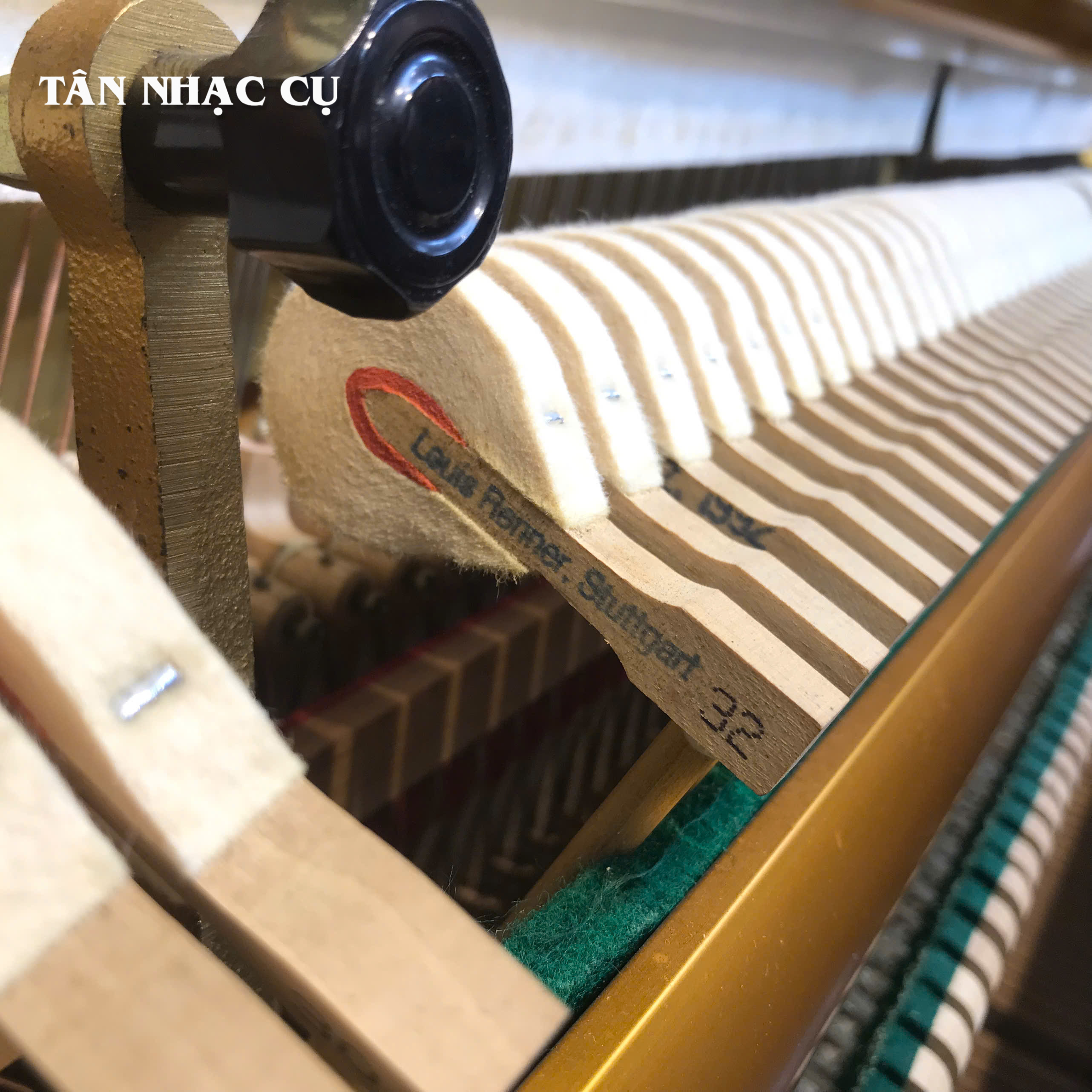 Đàn Piano Cơ Upright Apollo RU8