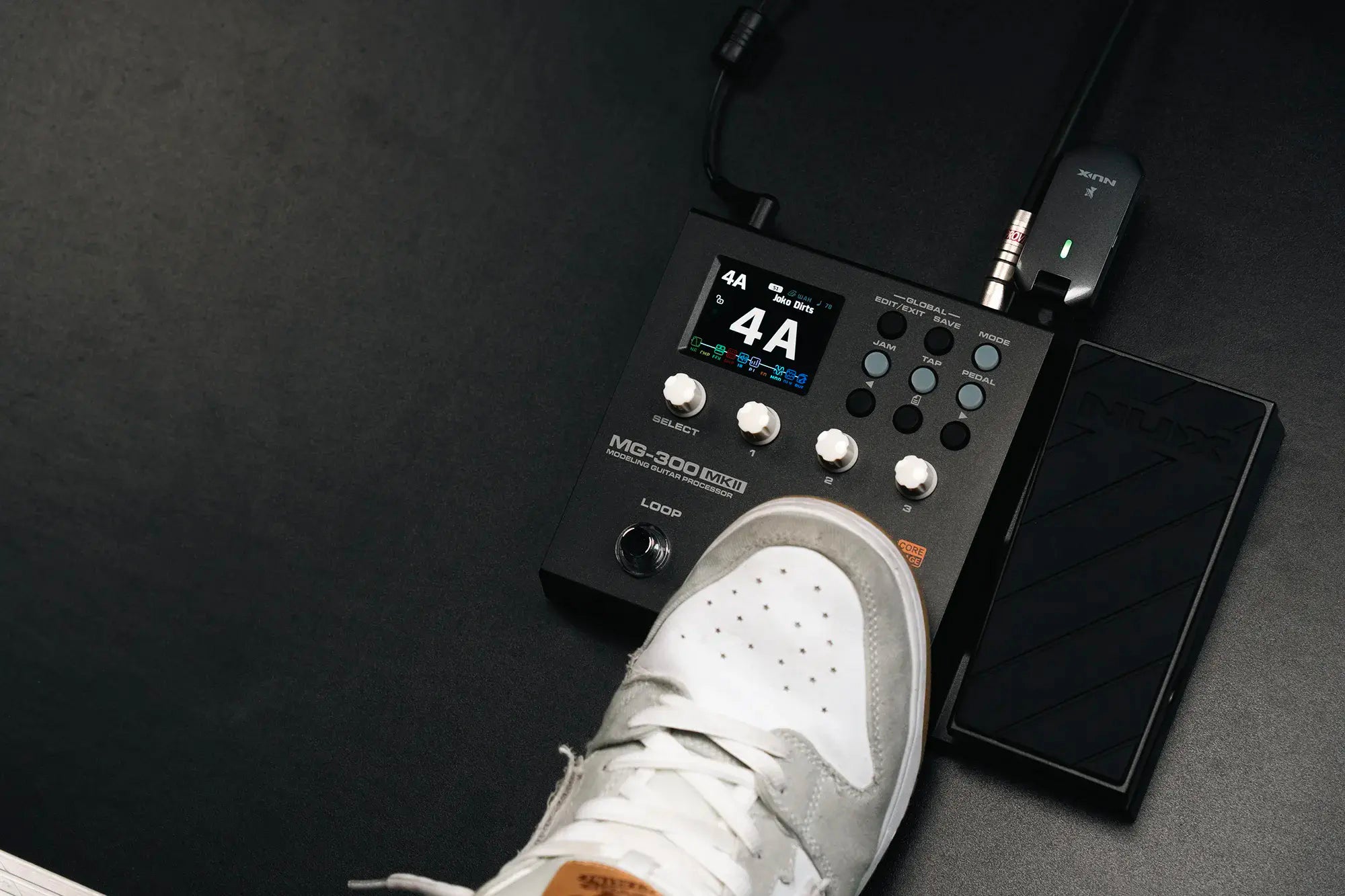 Pedal Guitar Nux MG300 MKII