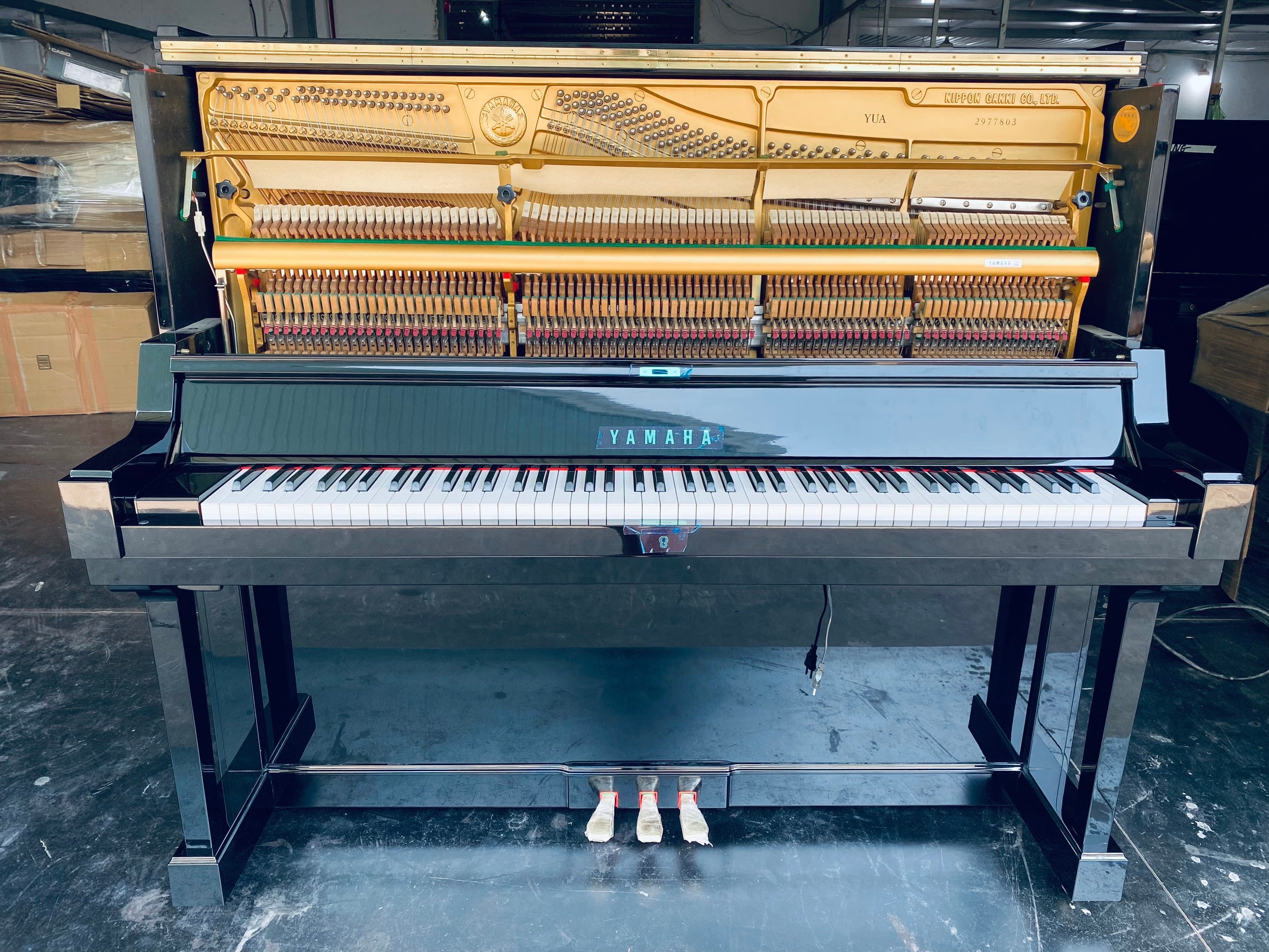 Đàn Piano Cơ Yamaha YUA