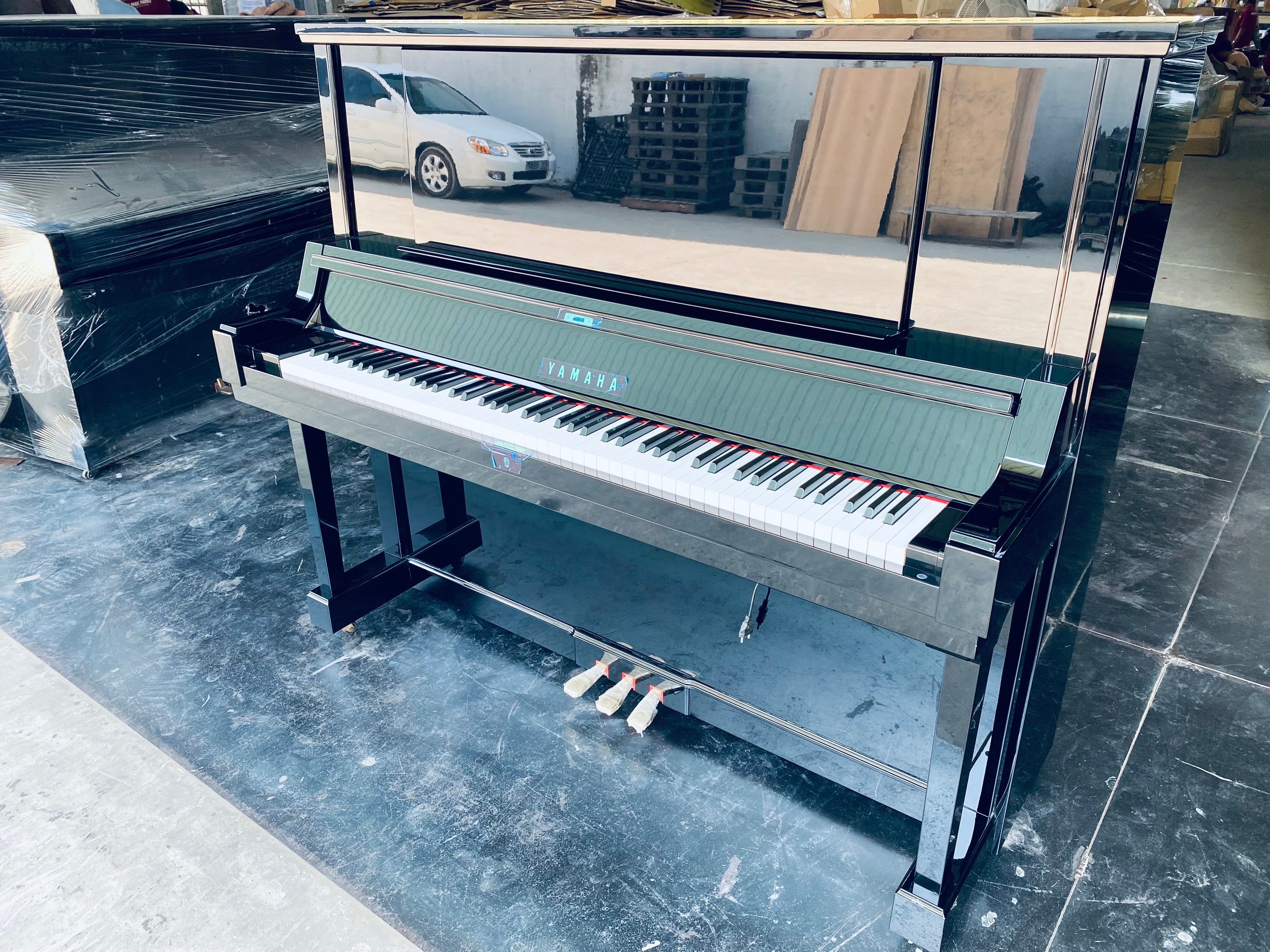 Đàn Piano Cơ Yamaha YUA