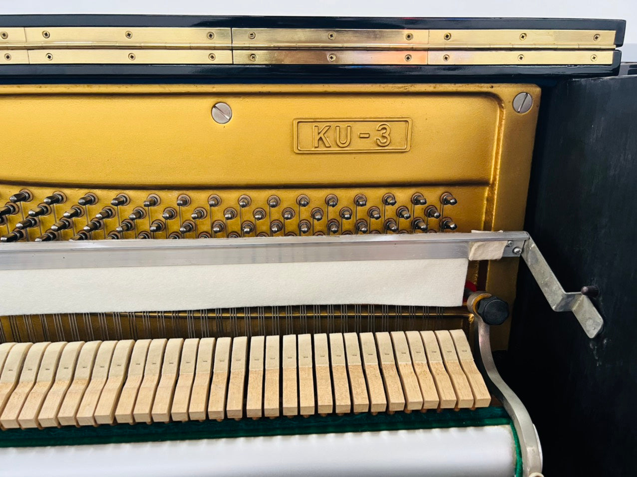 Đàn Piano Cơ Upright Kawai KU3D
