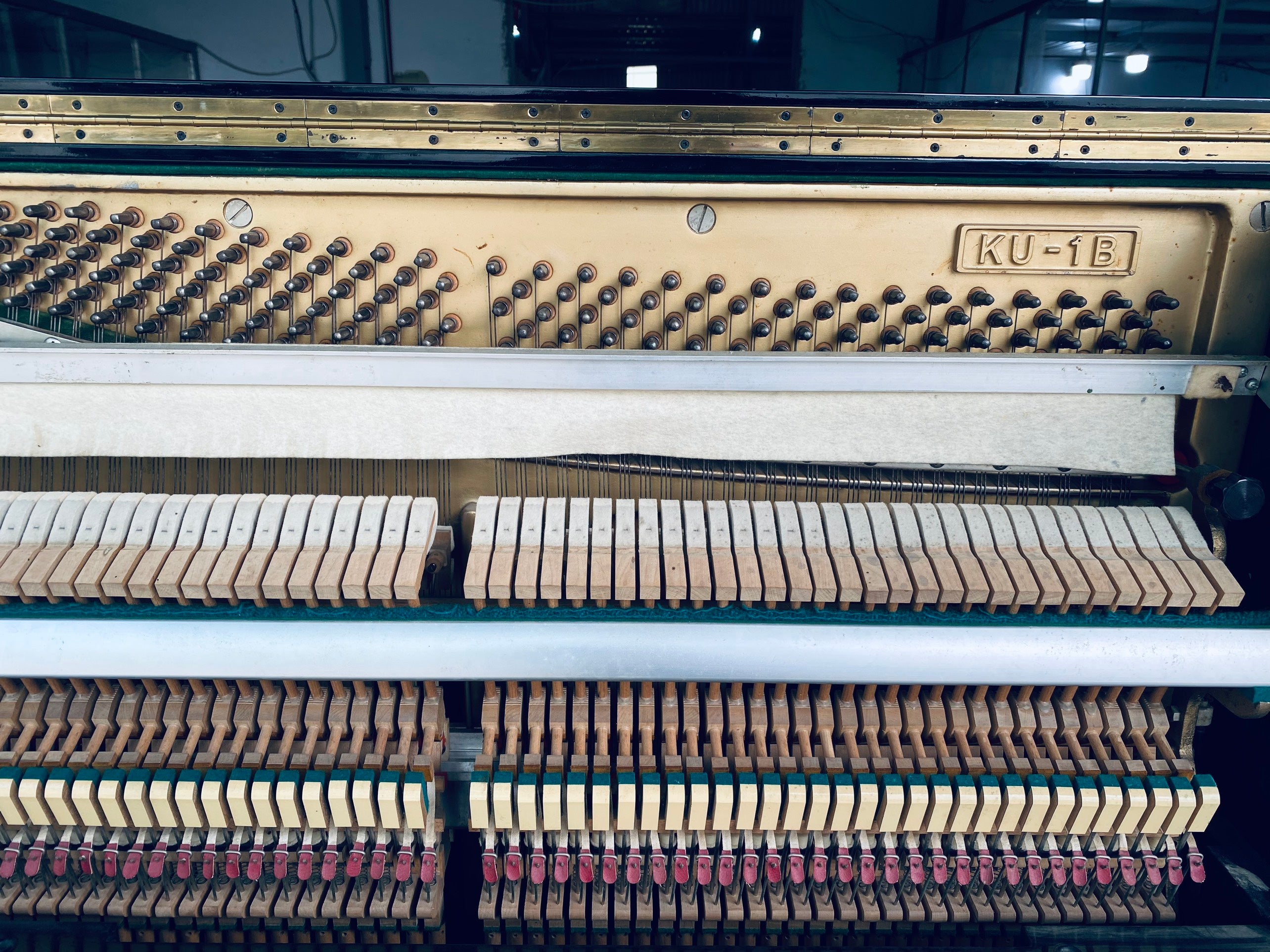 Đàn Piano Cơ Kawai KU1B
