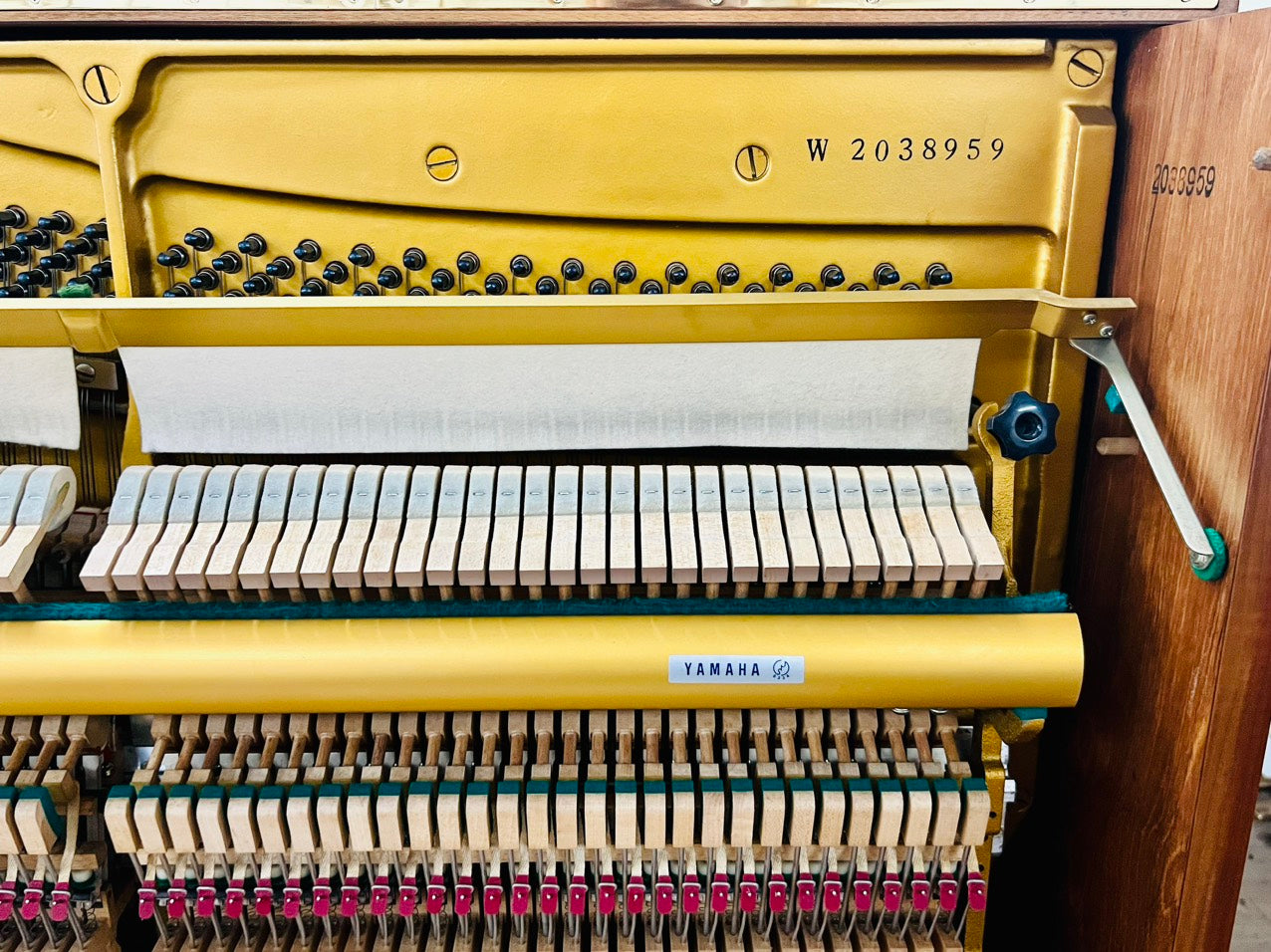 Đàn Piano Cơ Yamaha W103