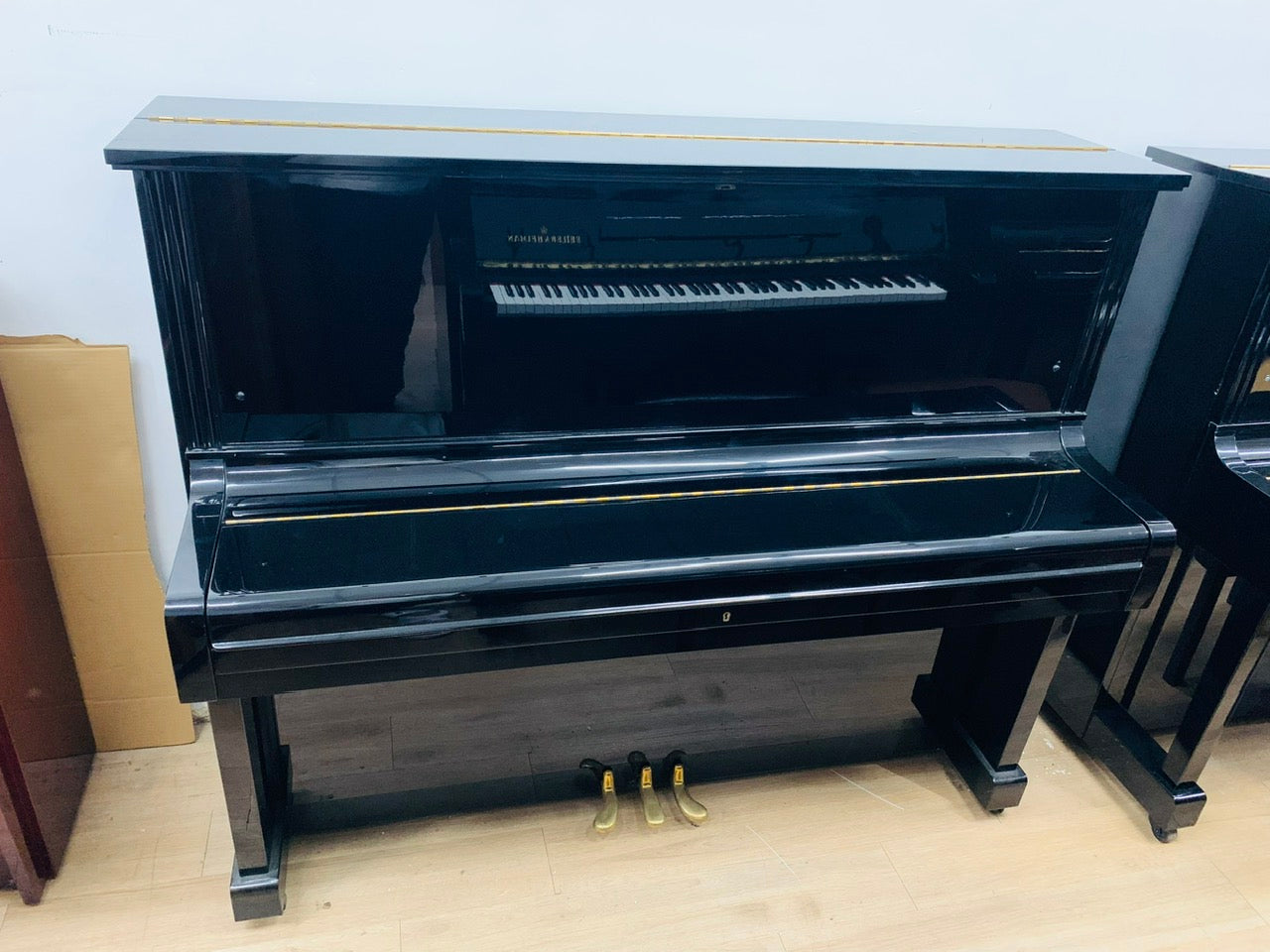 Đàn Piano Cơ Upright Kawai BL51