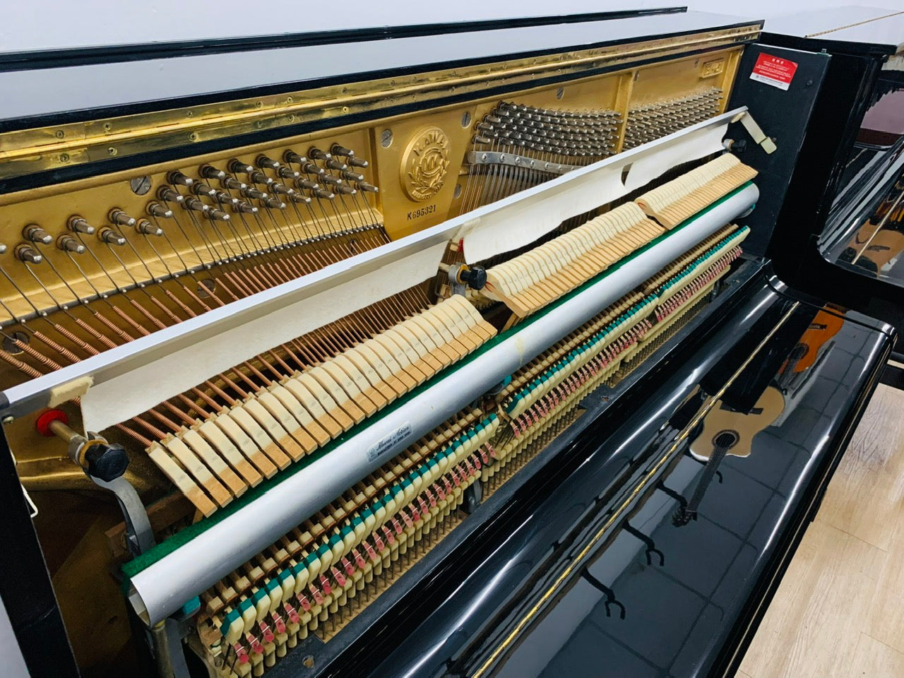 Đàn Piano Cơ Upright Kawai BL51
