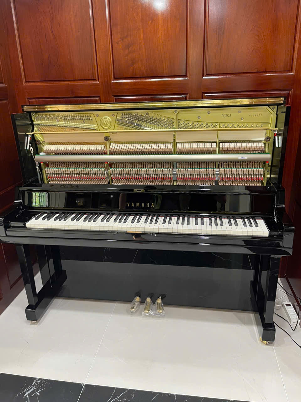 Đàn Piano Cơ Yamaha YUS5