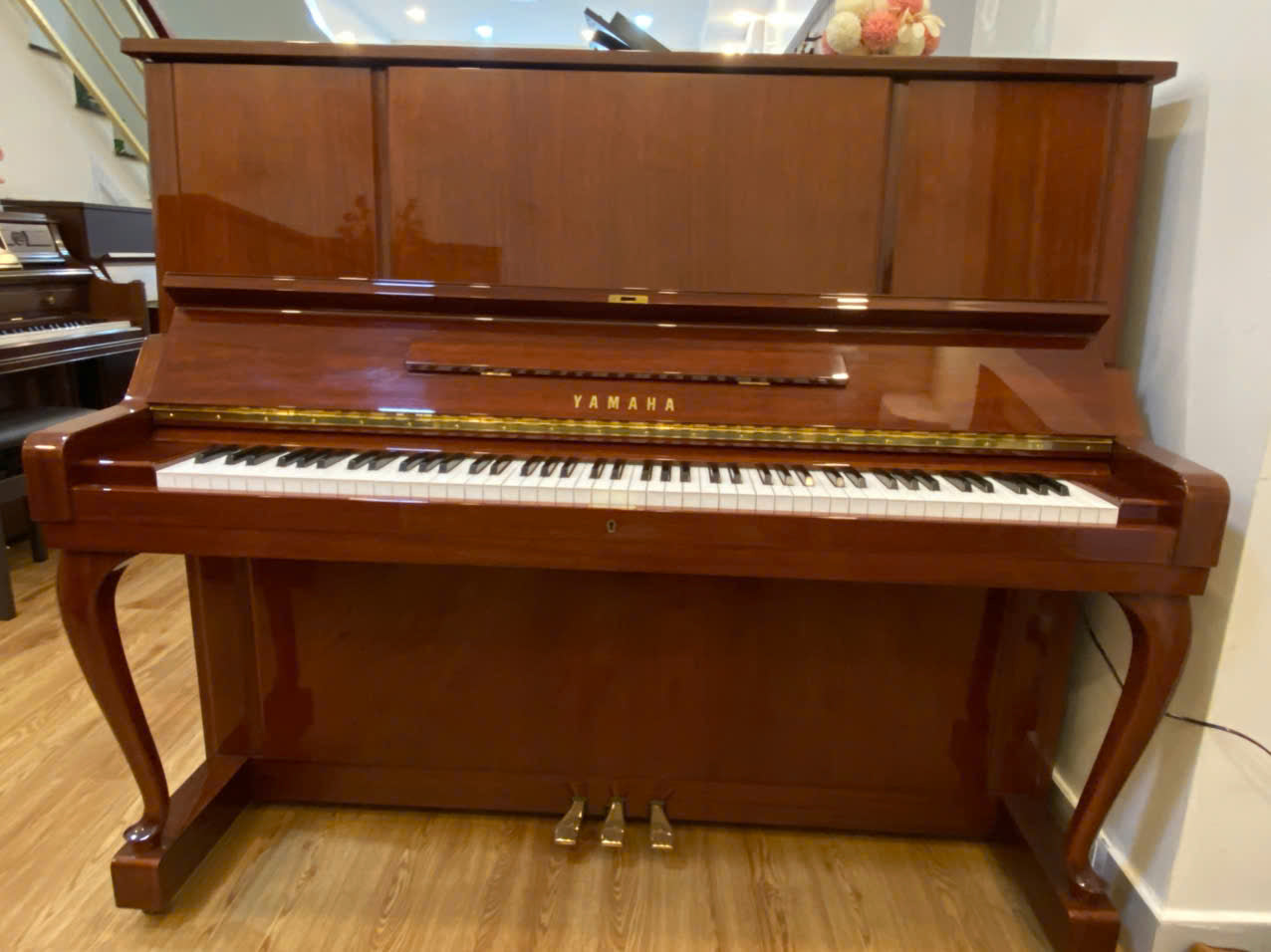 Đàn Piano Cơ Yamaha W106