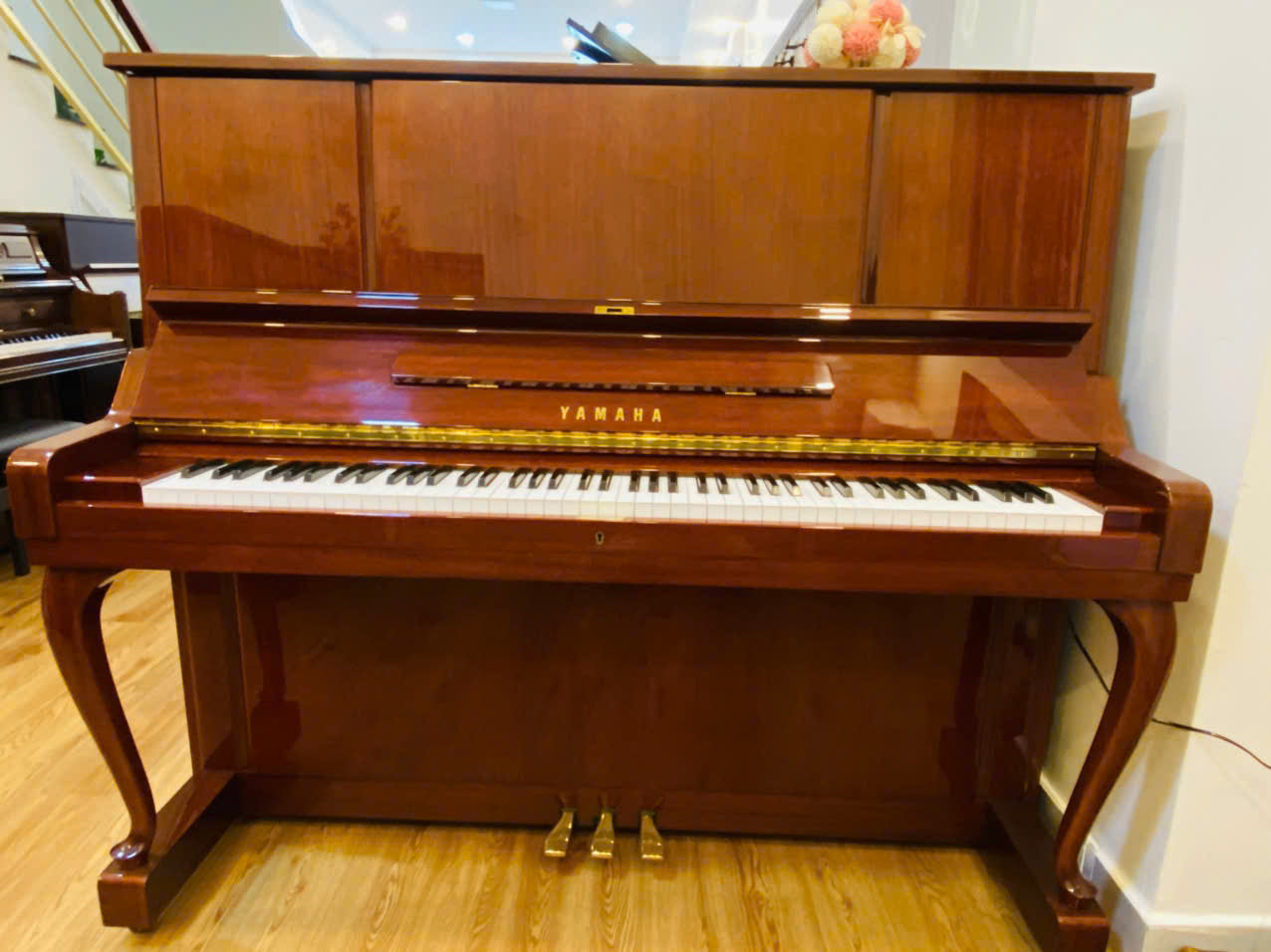 Đàn Piano Cơ Yamaha W106