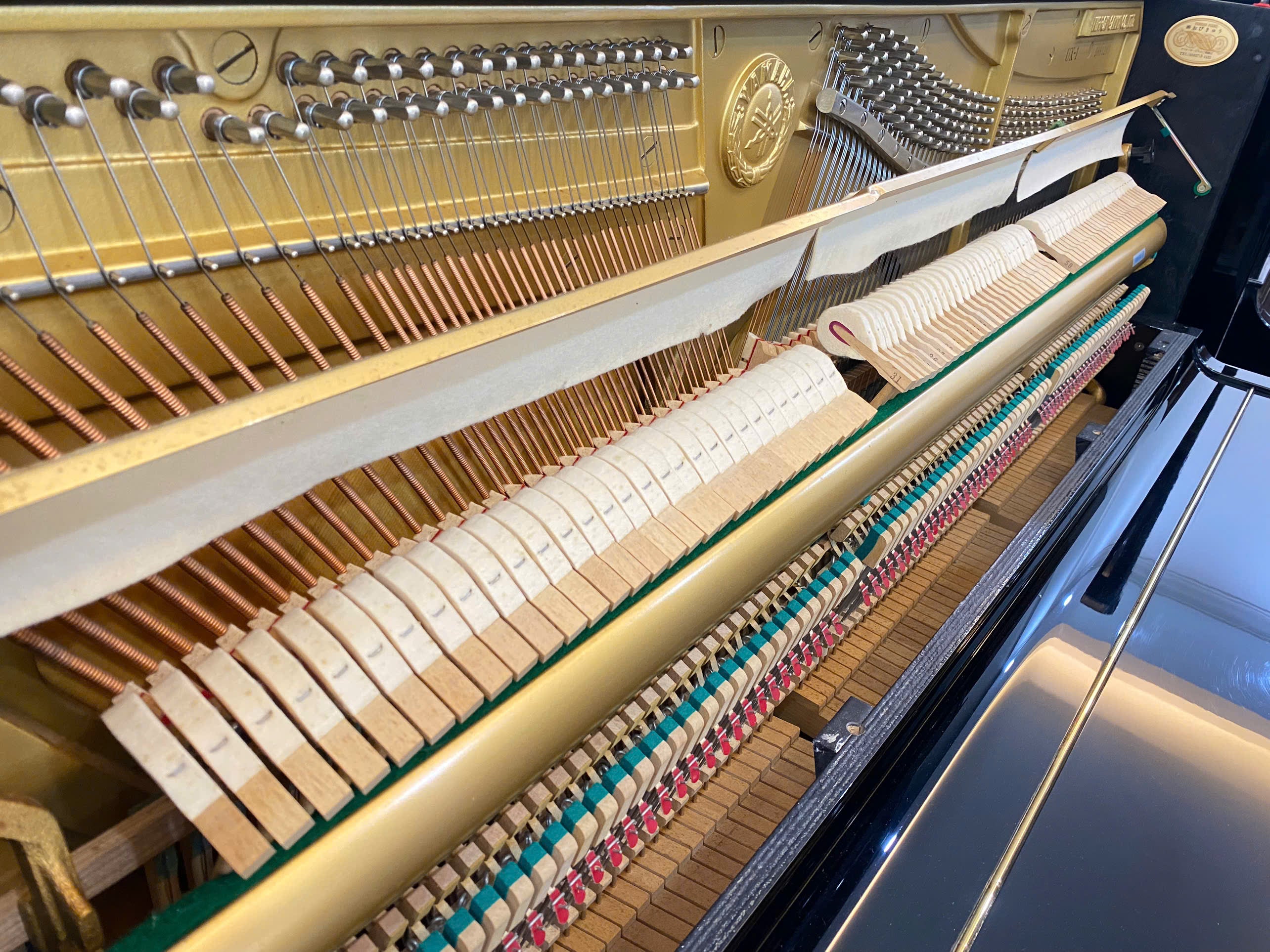 Đàn Piano Cơ Upright Yamaha UX1