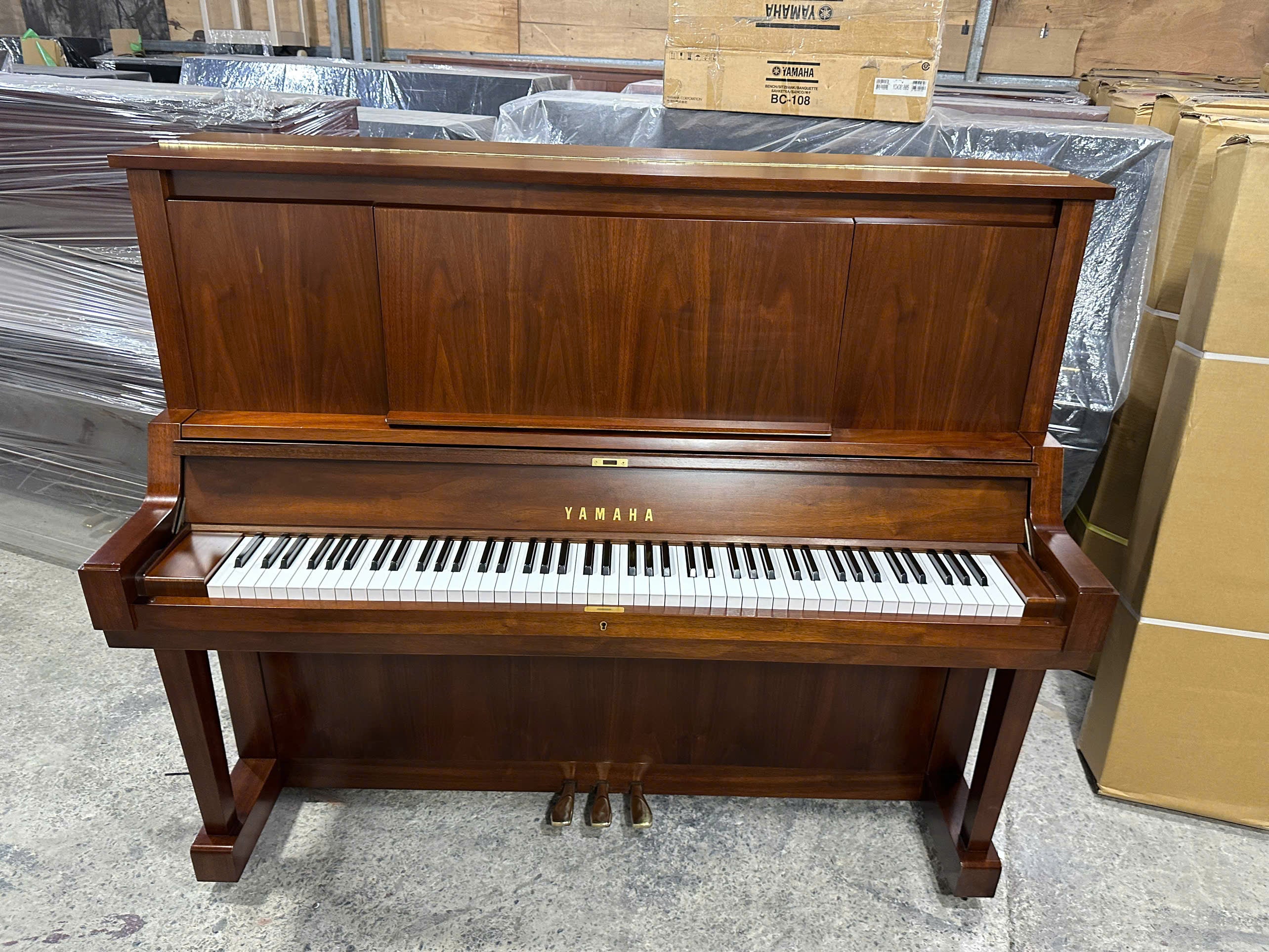 Đàn Piano Cơ Yamaha W102