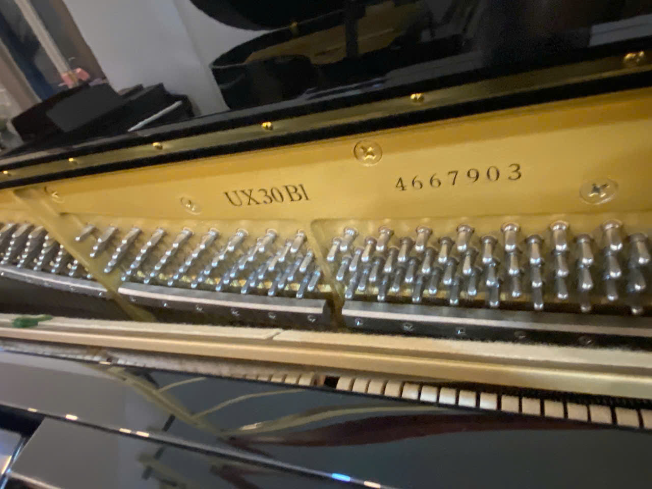 Đàn Piano Cơ Yamaha UX30BL