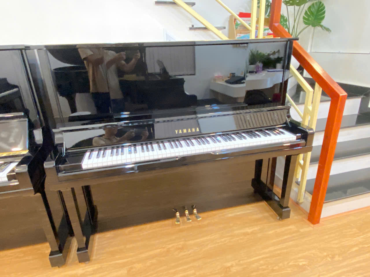 Đàn Piano Cơ Yamaha UX30BL