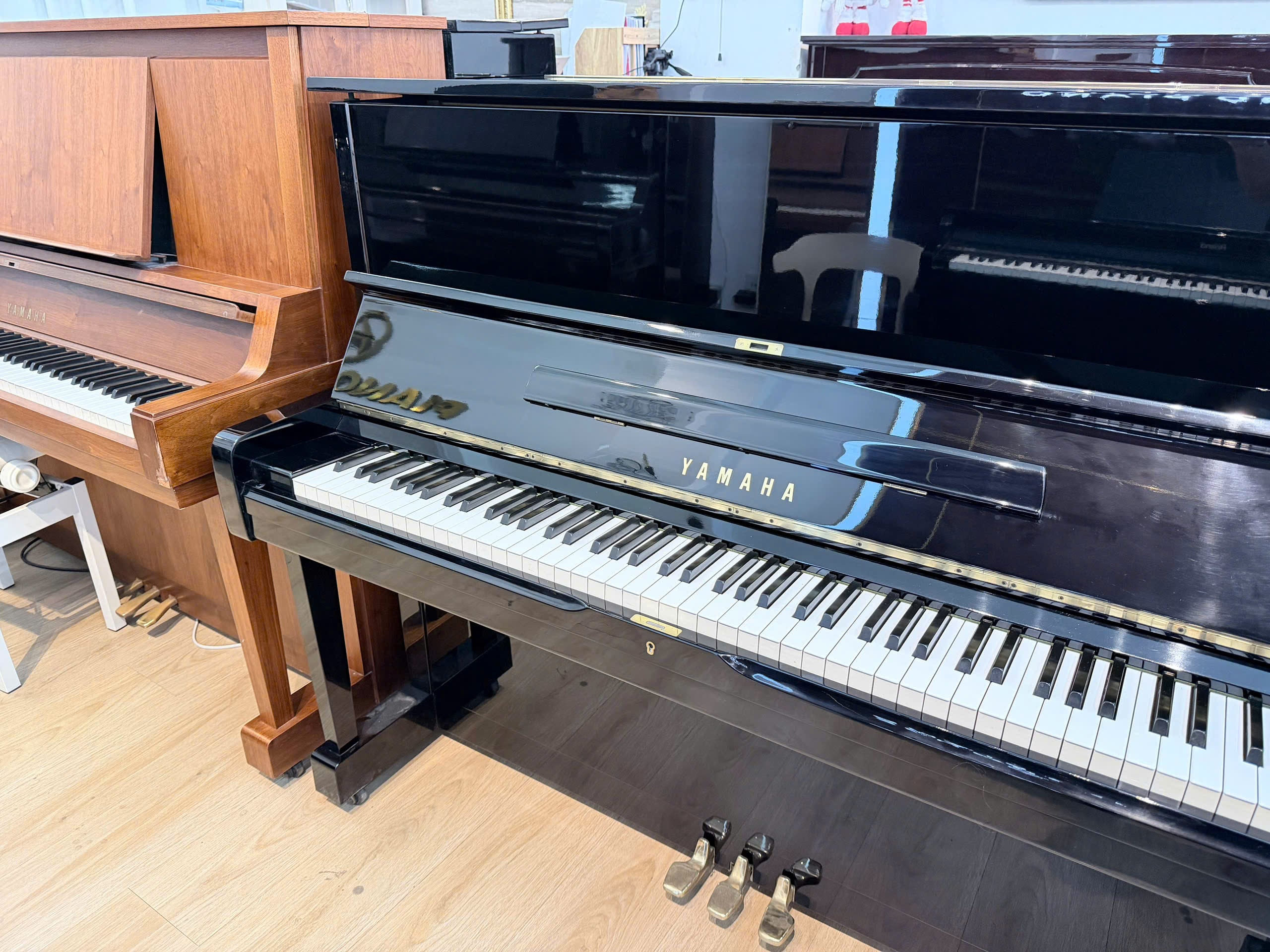 Đàn Piano Cơ Yamaha U1H