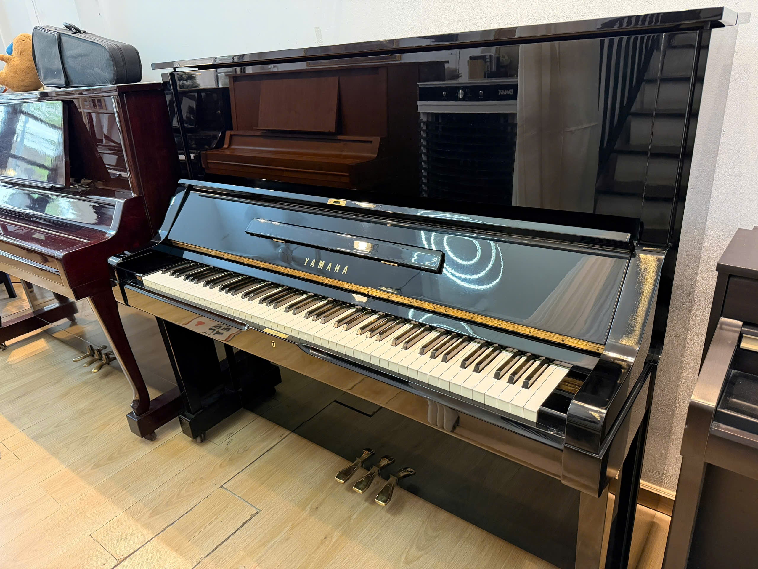 Đàn Piano Cơ Yamaha UX