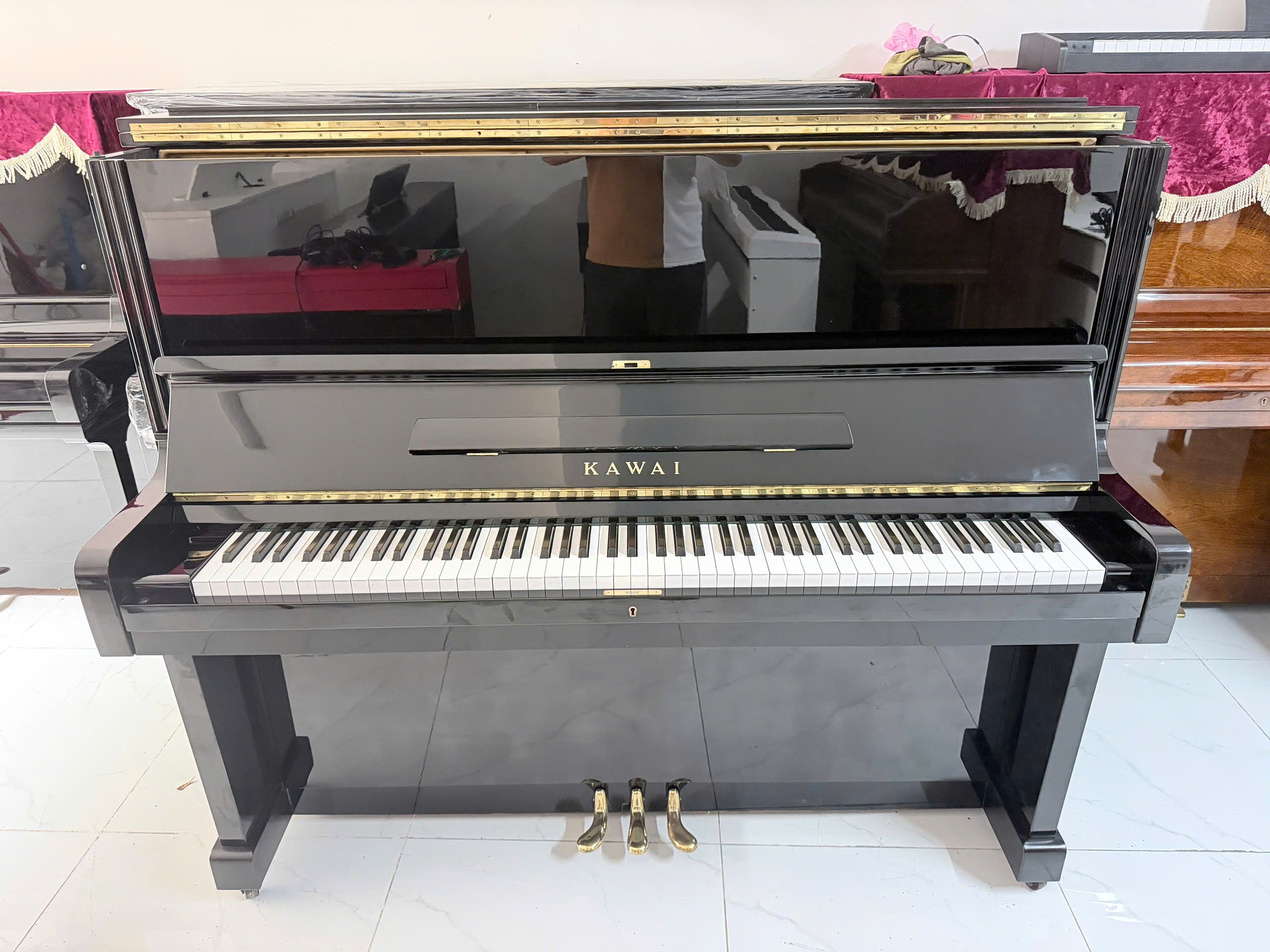 Đàn Piano Cơ Upright Kawai BL51