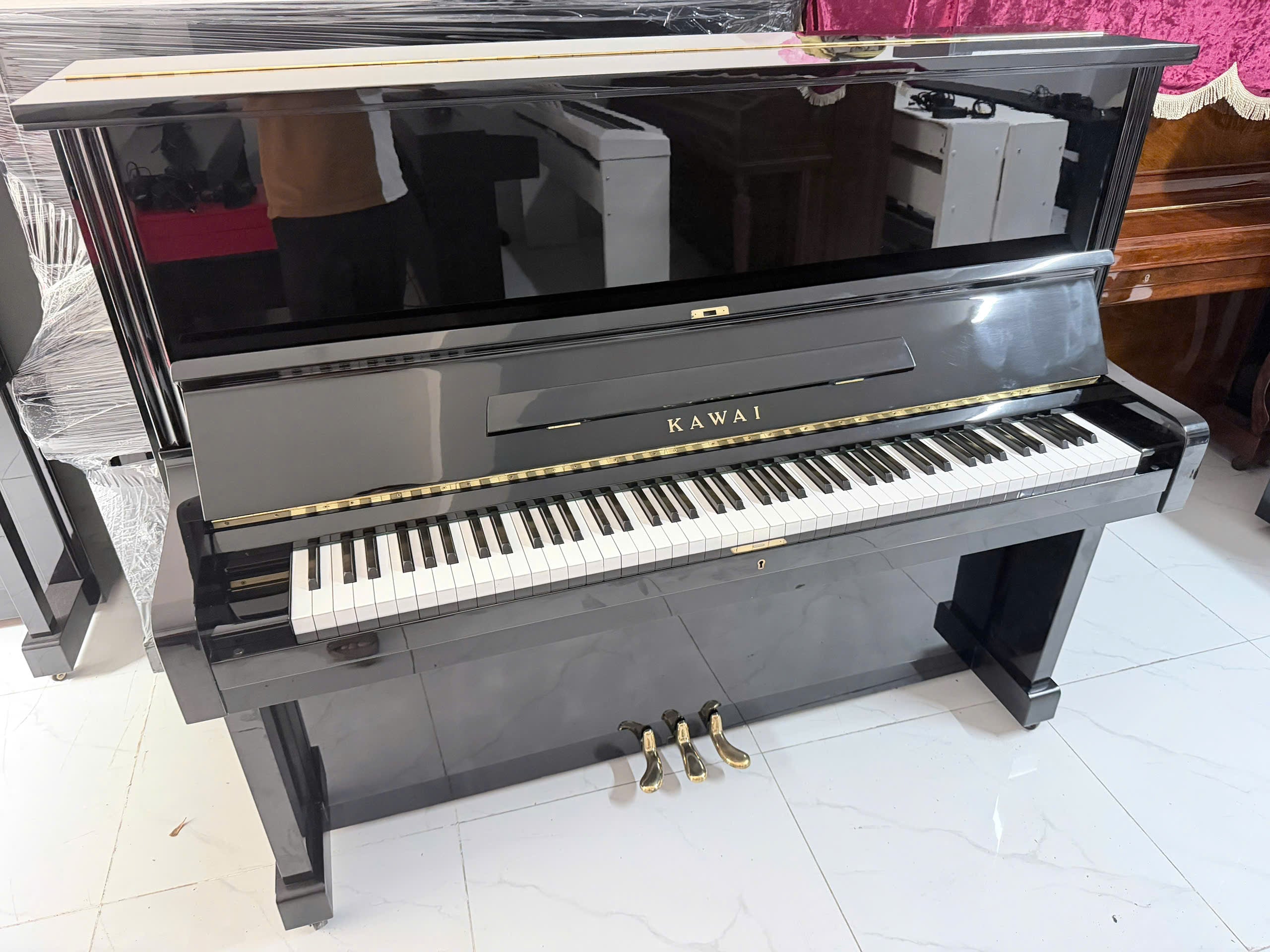 Đàn Piano Cơ Upright Kawai BL51
