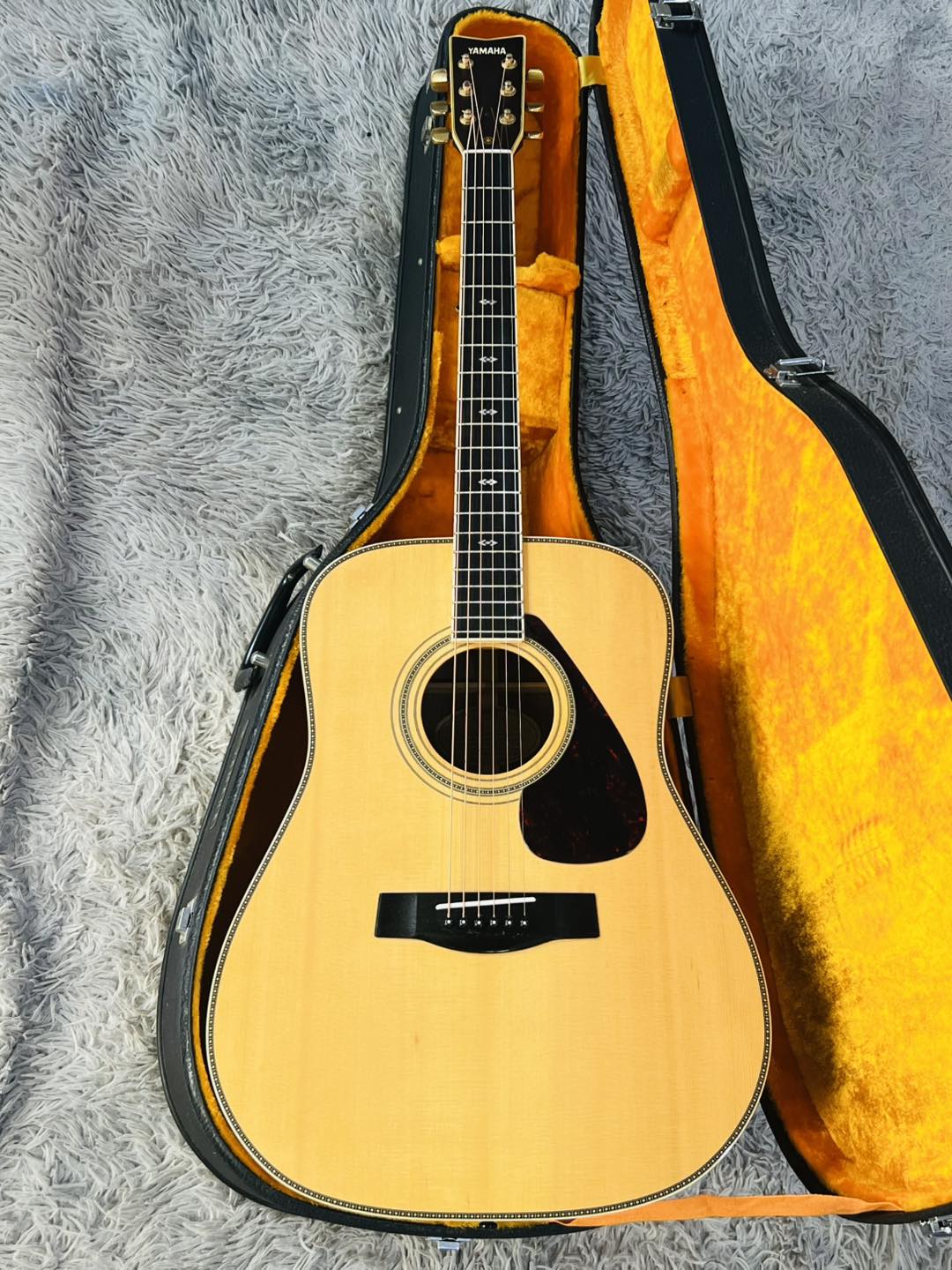Đàn Guitar Acoustic Yamaha L8 Gen1