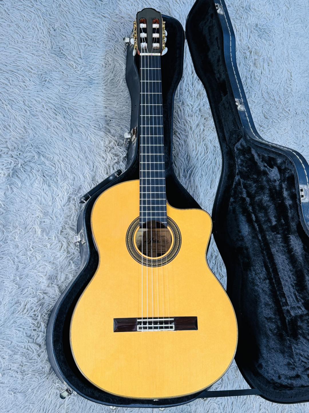 Đàn Guitar Classic Aria A60CWE