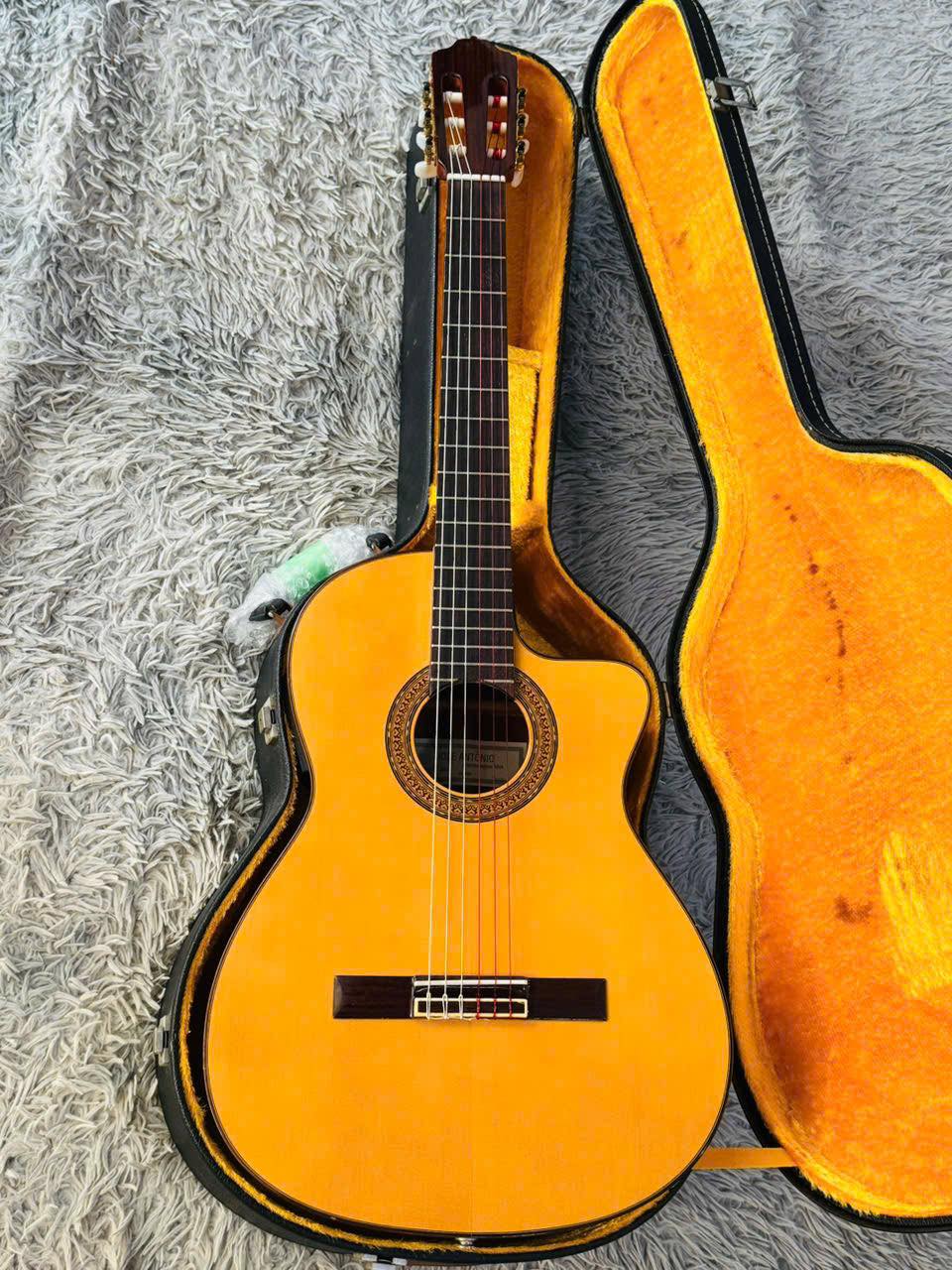 Đàn Guitar Classic Jose Antonio 8CCE