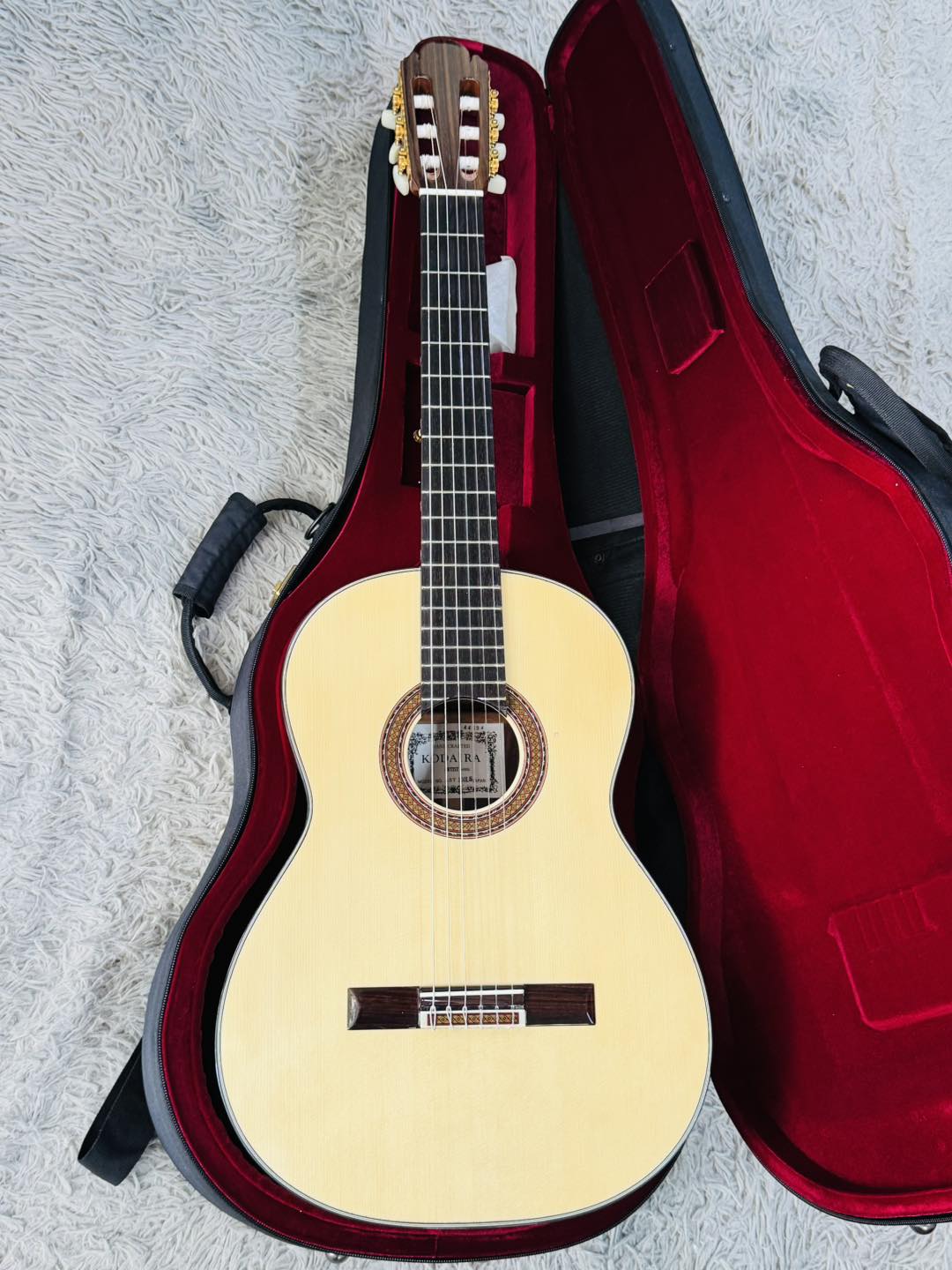 Đàn Guitar Classic Kodaira AST100L S