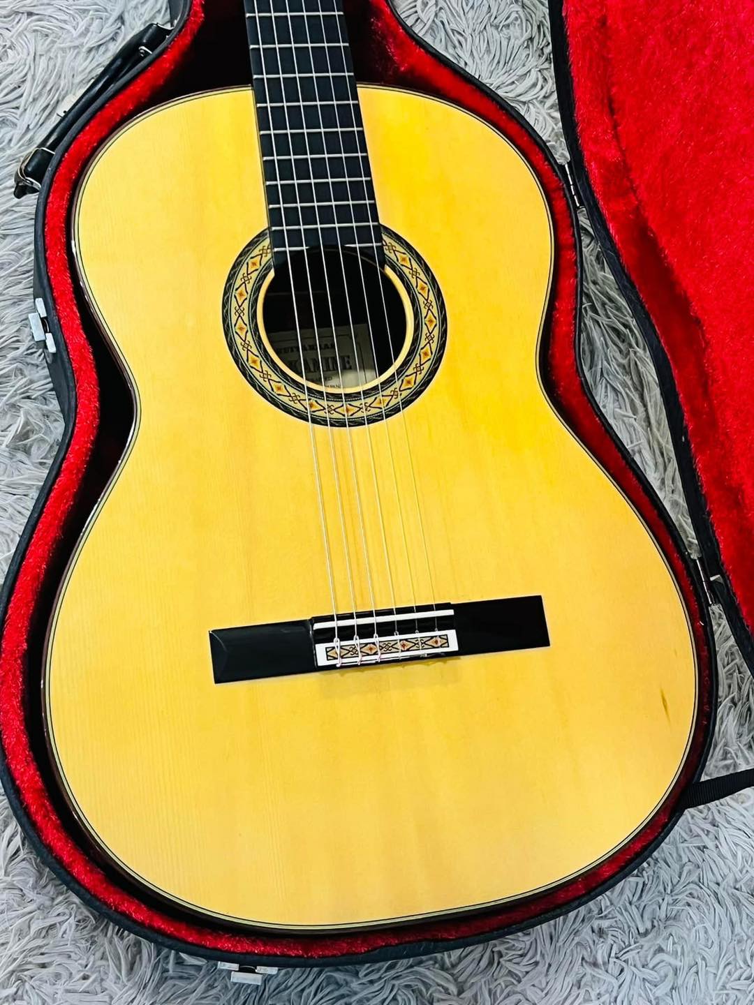 Đàn Guitar Classic Takamine No10
