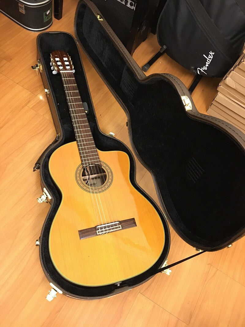 Đàn Guitar Classic Takamine TC132SC