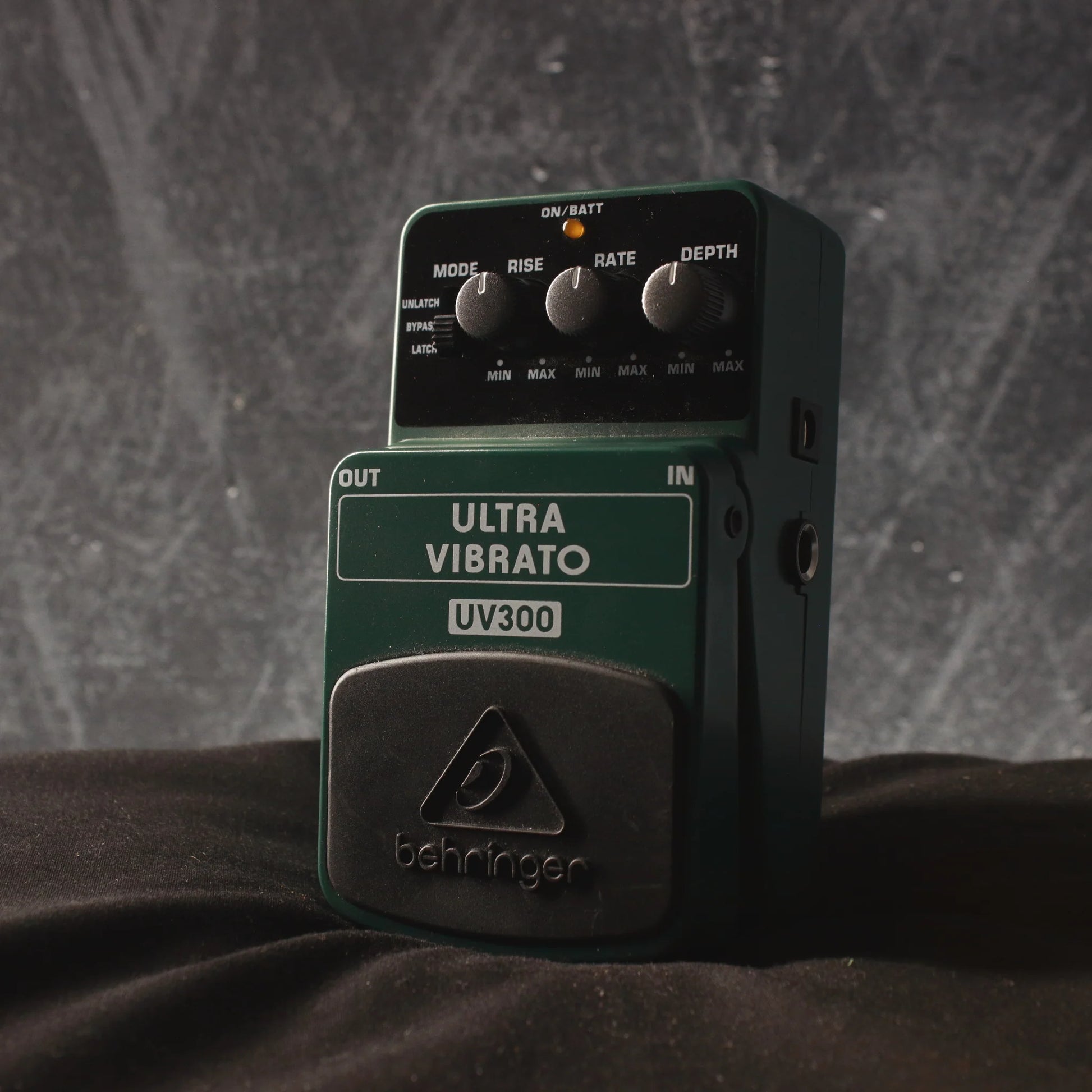 Pedal Guitar Behringer UV300 Ultra Vibrato