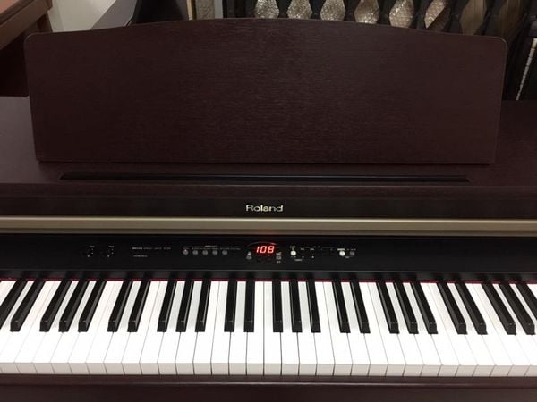 Roland HP3