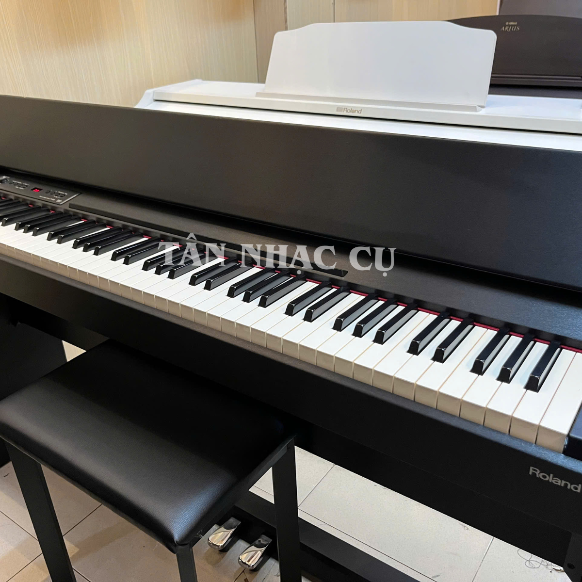 Đàn Piano Điện Roland F120