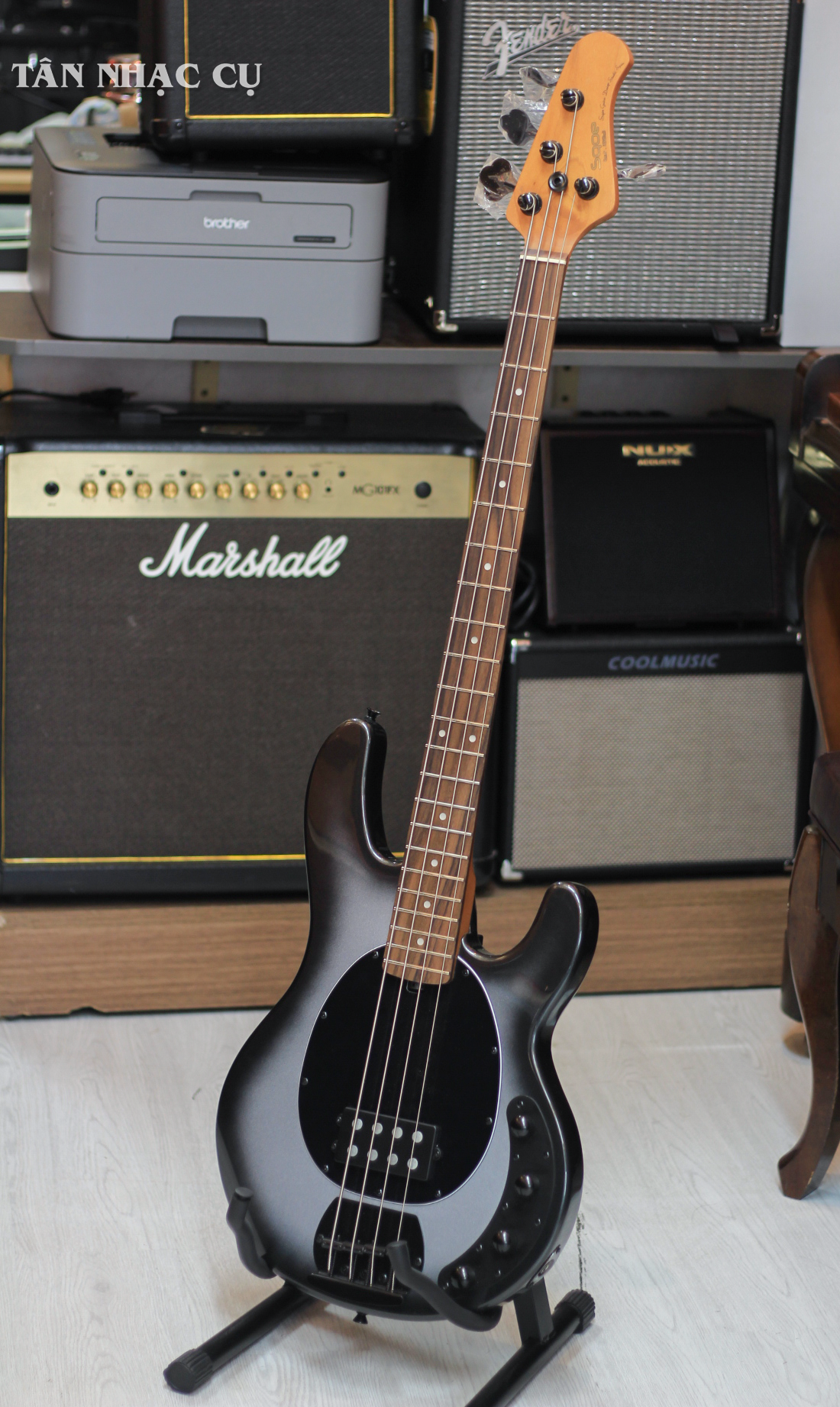 Đàn Guitar Bass Sqoe SBMS200 H Electric Guitar Bass, Roasted Maple Fingerboard, Metallic Silverburst