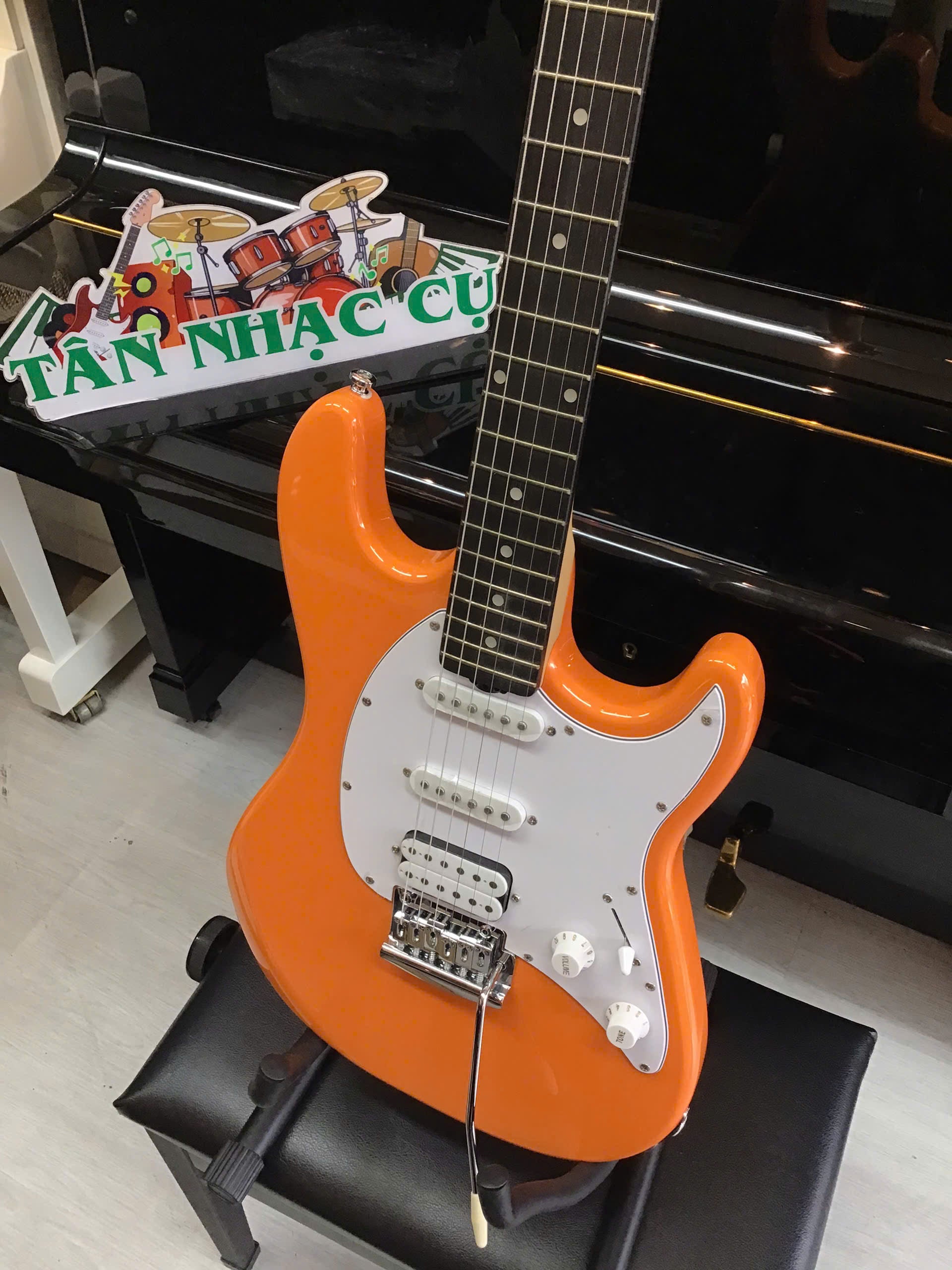 Đàn Guitar Điện Sterling By Music Man Cutlass CT20, Sunrise Orange