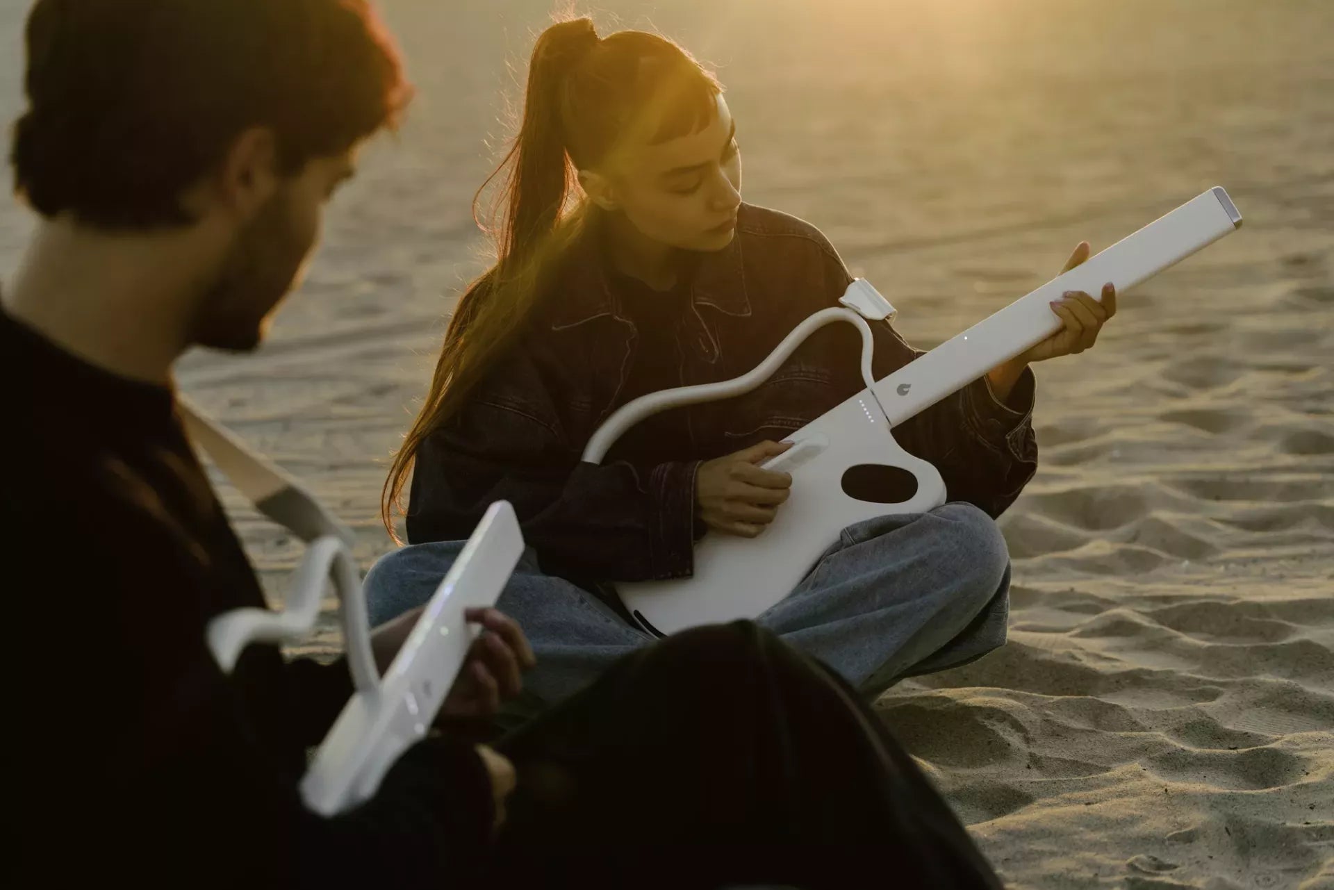 Đàn Guitar Silent Lava Genie Stringless Smart Guitar, White