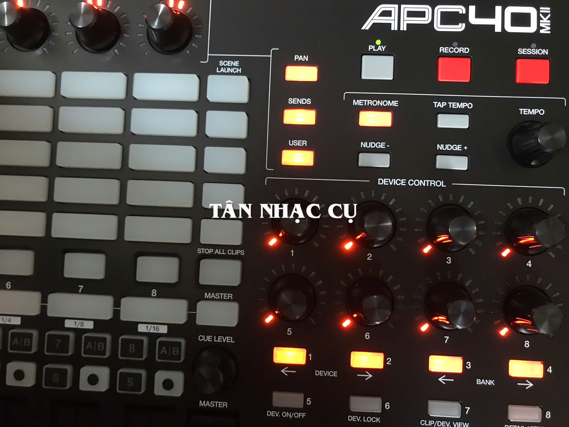 MIDI Pad Controller Akai APC40 MKII