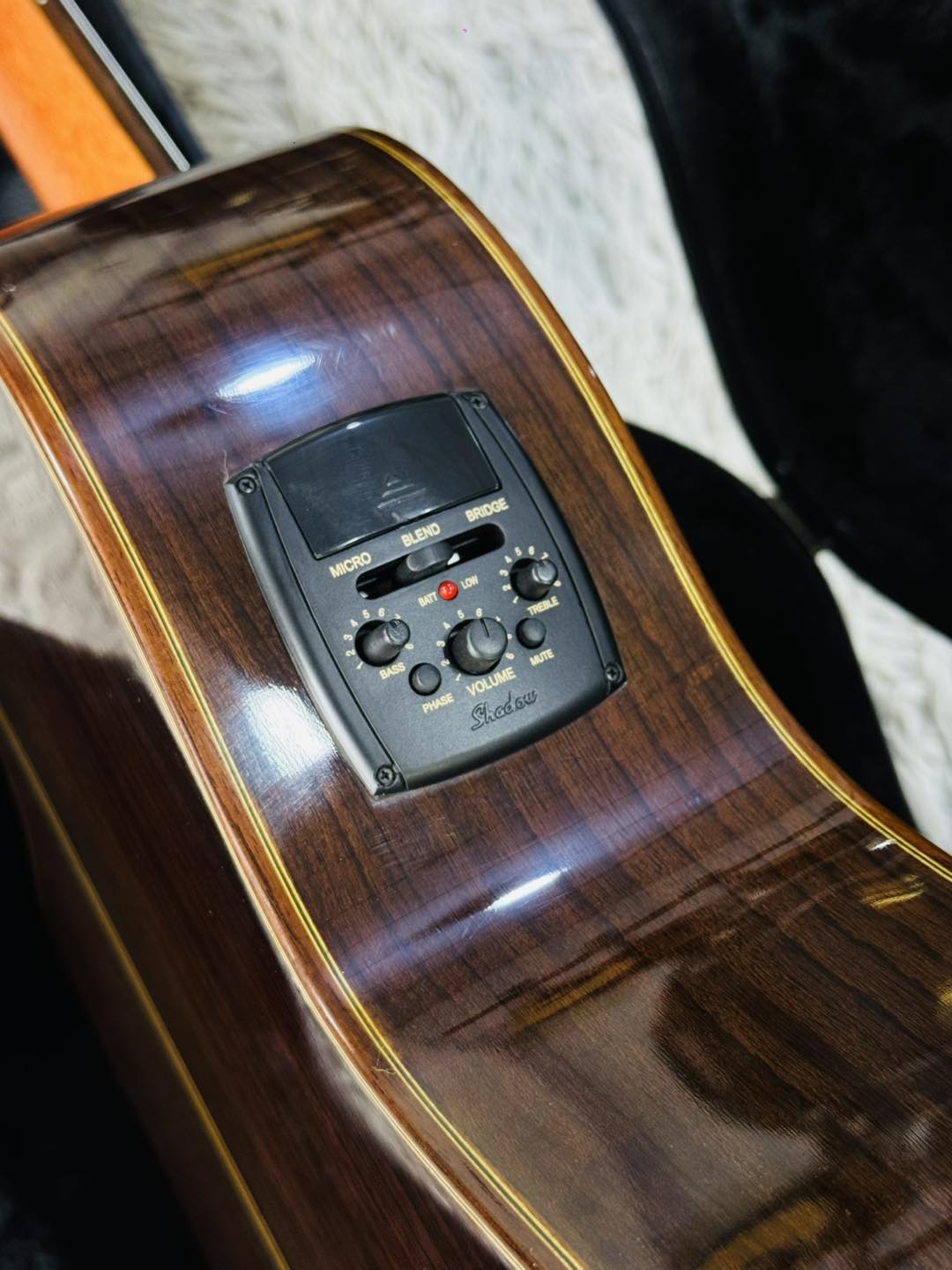 Đàn Guitar Classic Aria A60CWE