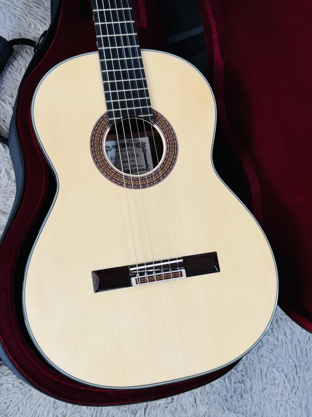 Đàn Guitar Classic Kodaira AST100L S