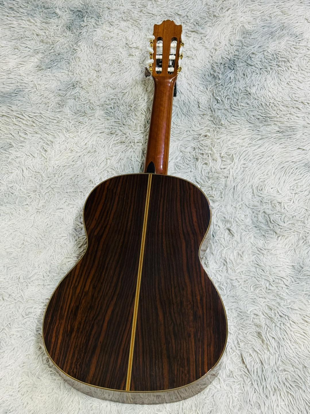 Đàn Guitar Classic Yamaha C300