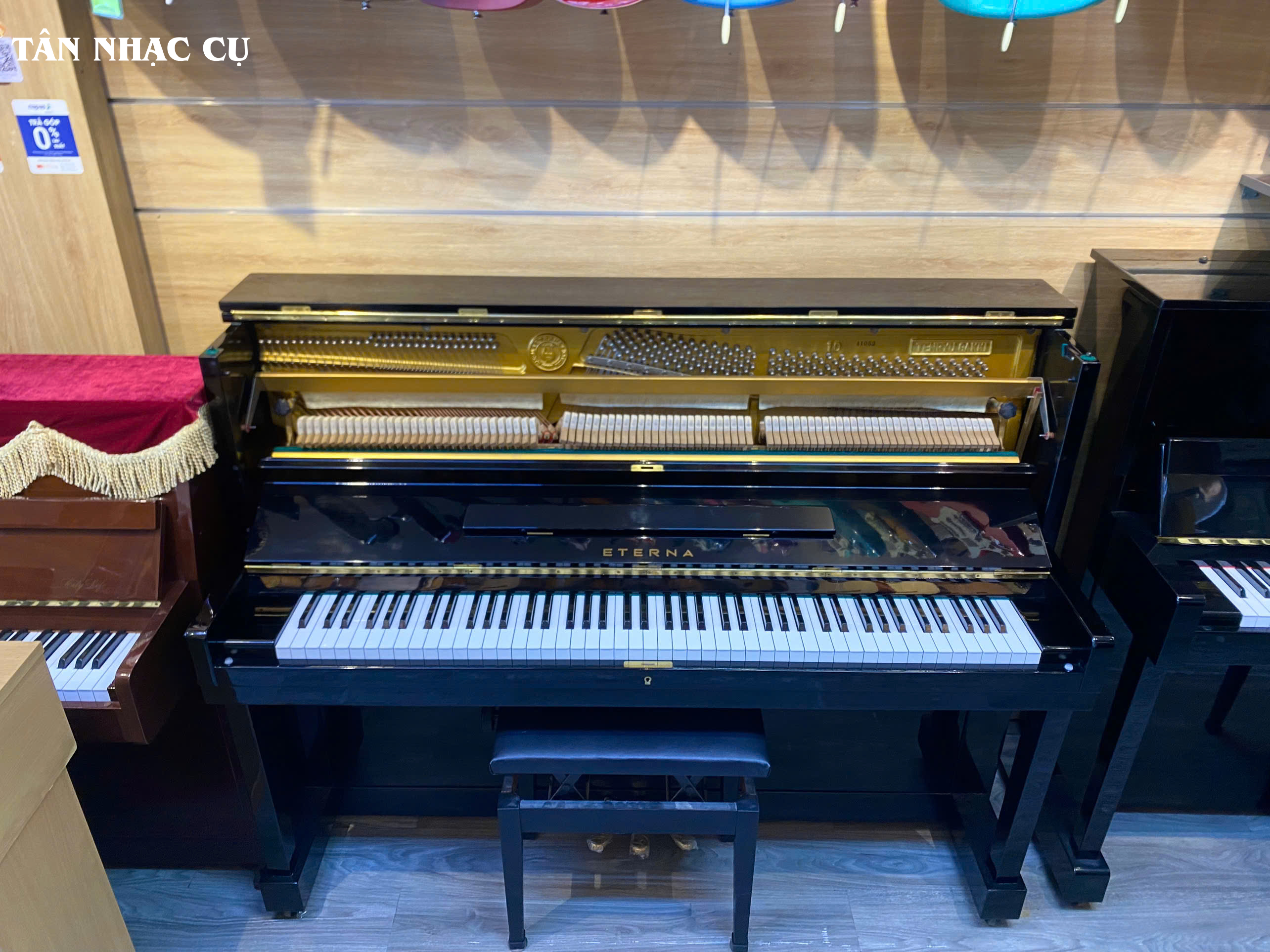 Đàn Piano Cơ Upright Eterna E10D