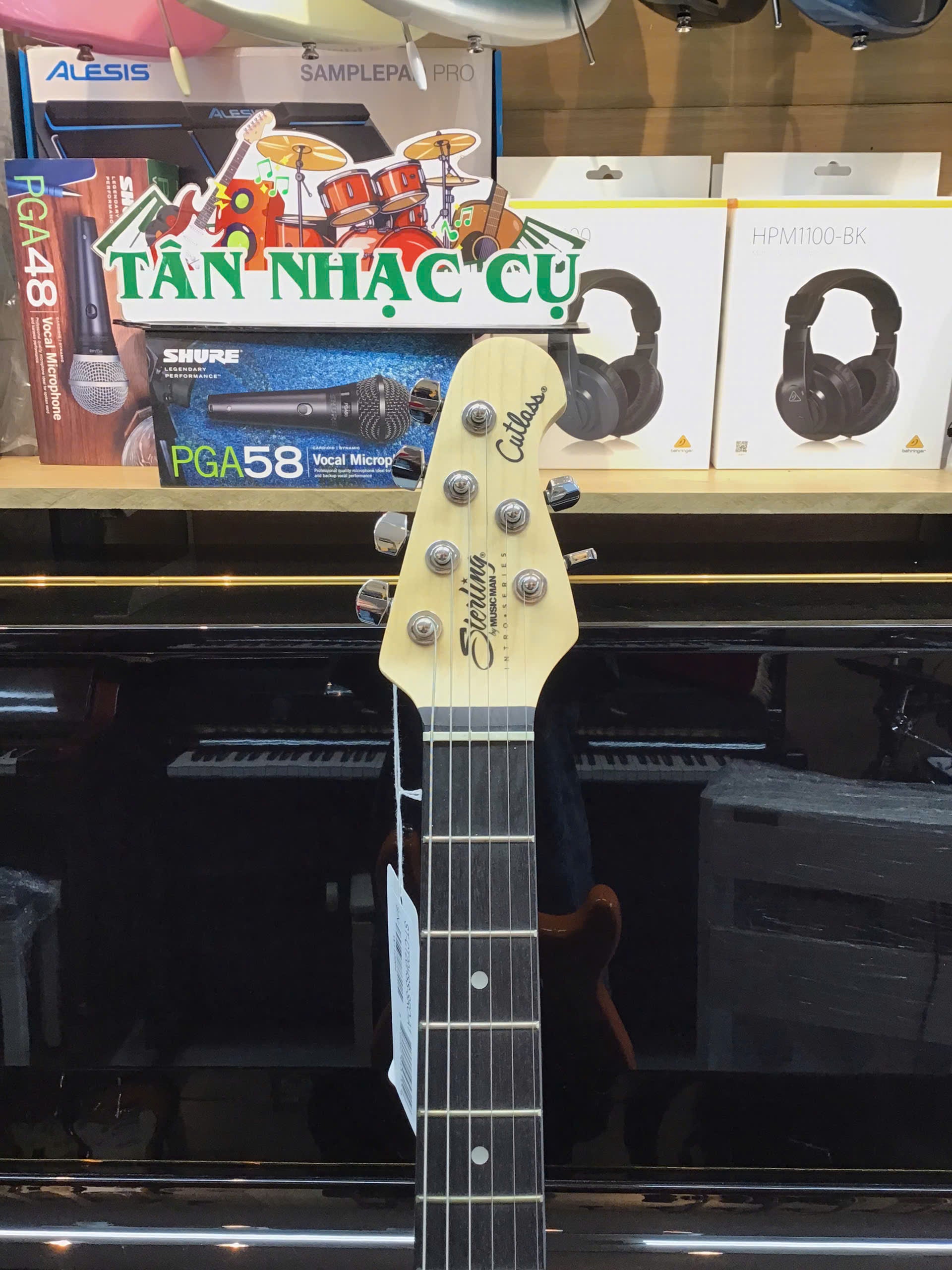 Đàn Guitar Điện Sterling By Music Man Cutlass CT20, Sunrise Orange