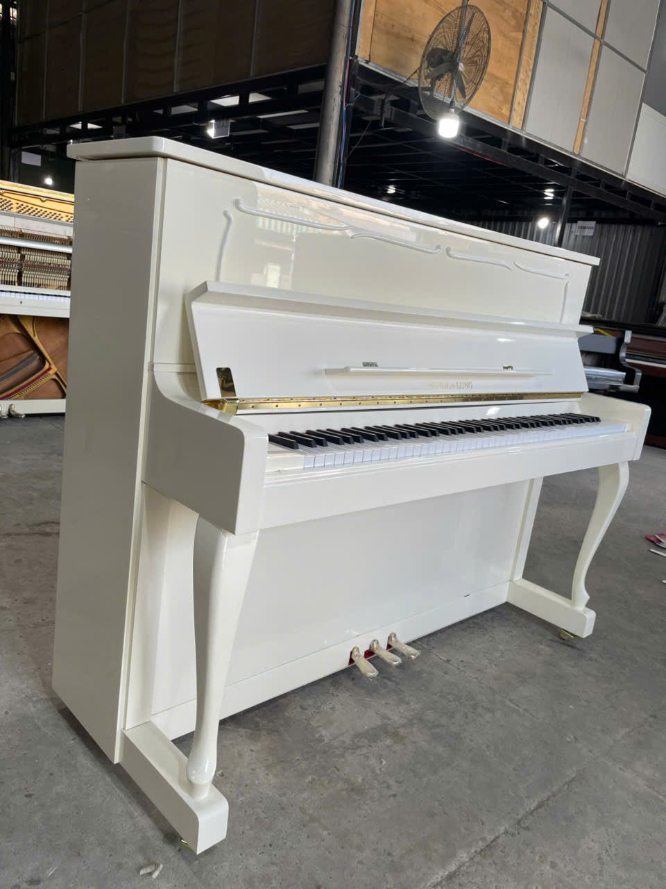 Đàn Piano Cơ Upright Wendl & Lung U118 White