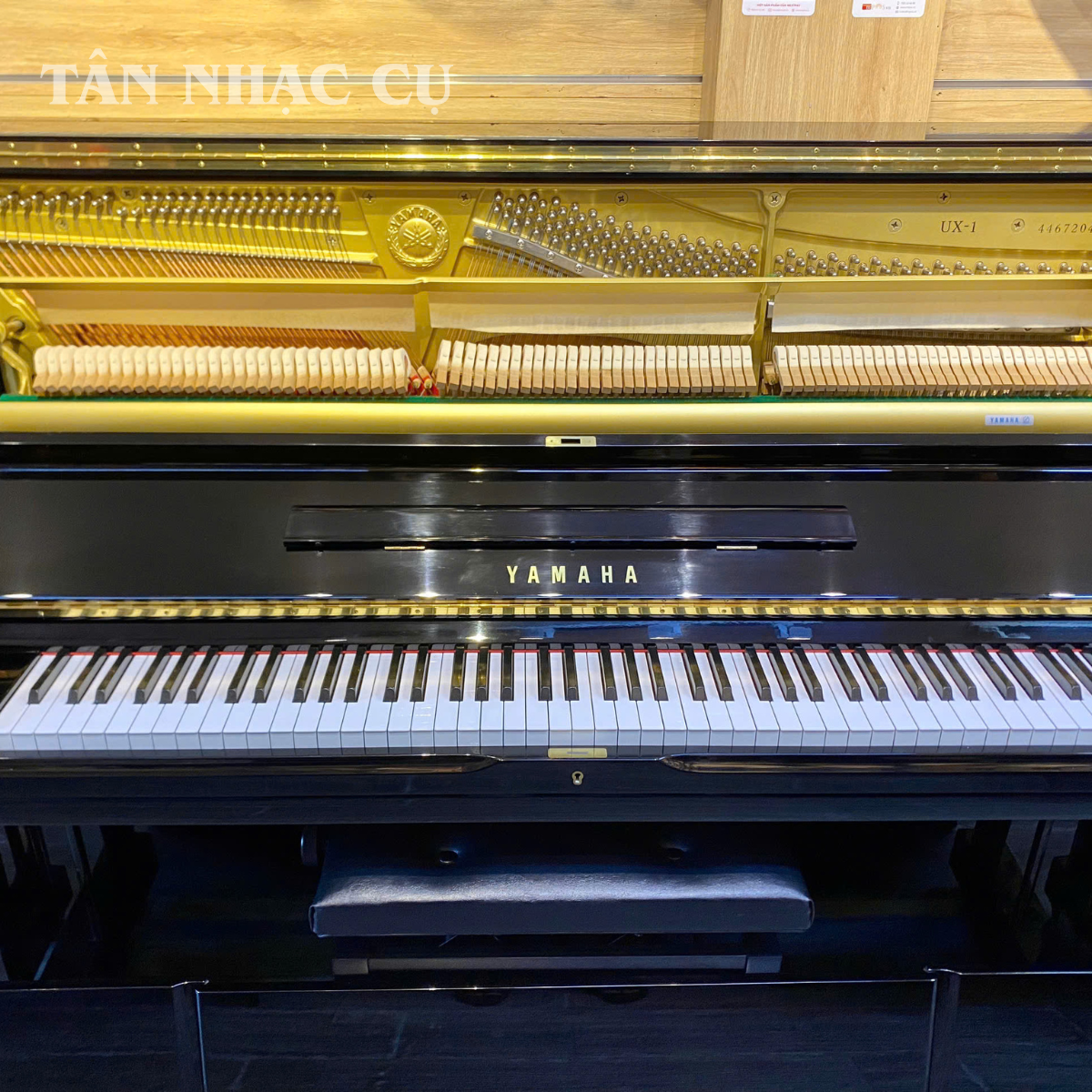 Đàn Piano Cơ Upright Yamaha UX1 