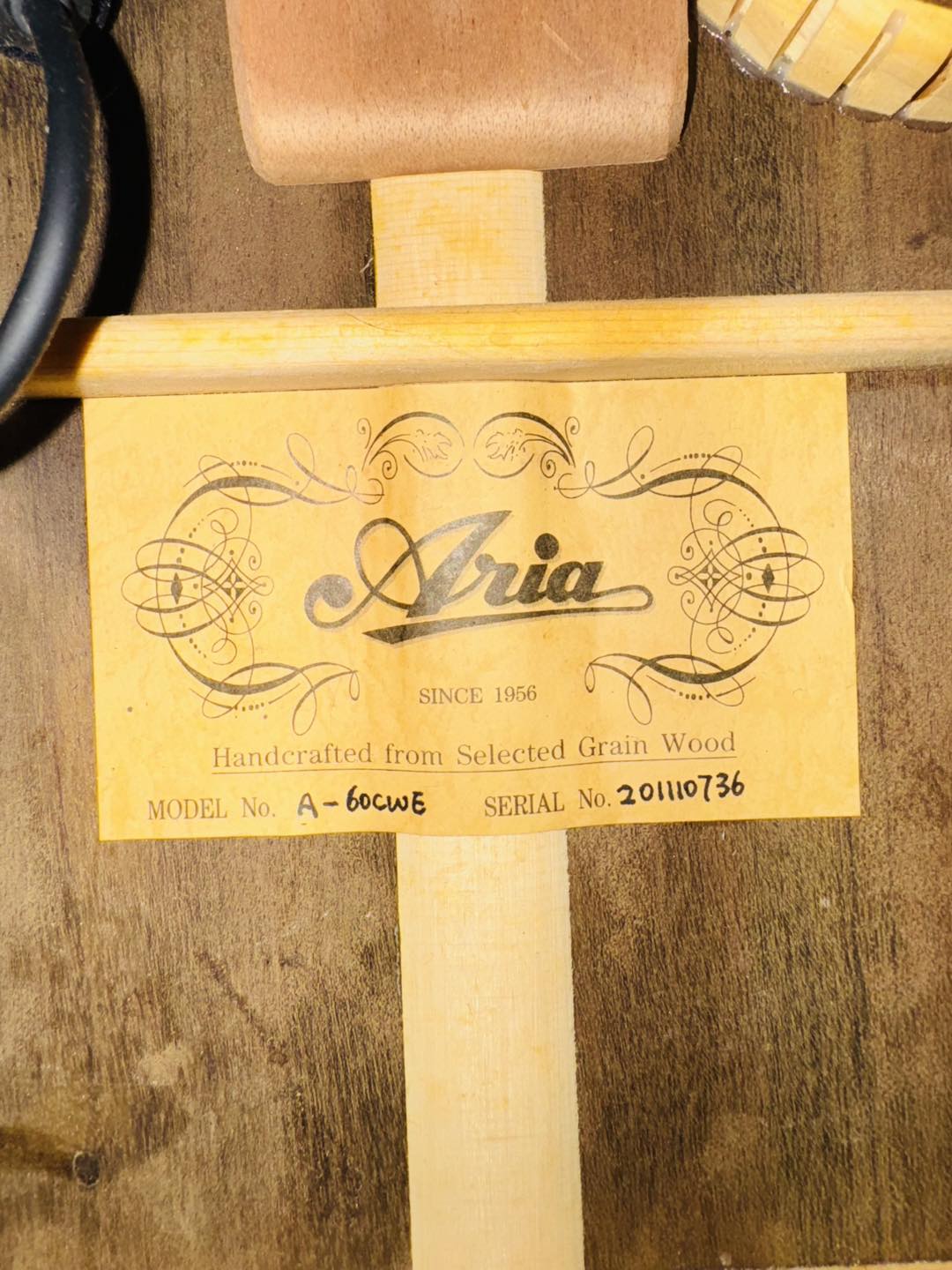 Đàn Guitar Classic Aria A60CWE