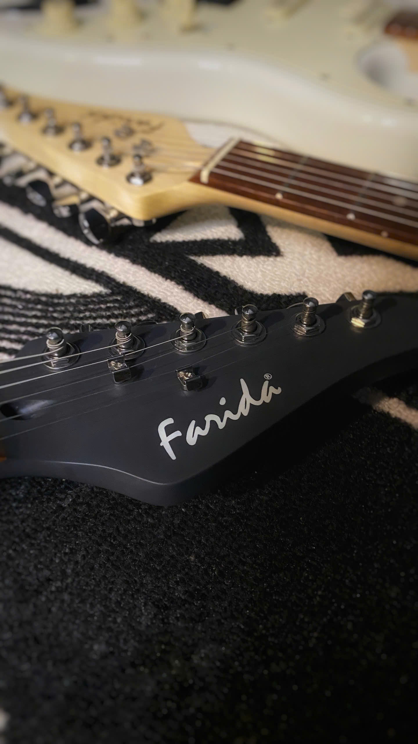 Đàn Guitar Điện Farida F2020 HSS Electric Guitar, Plantain Gray