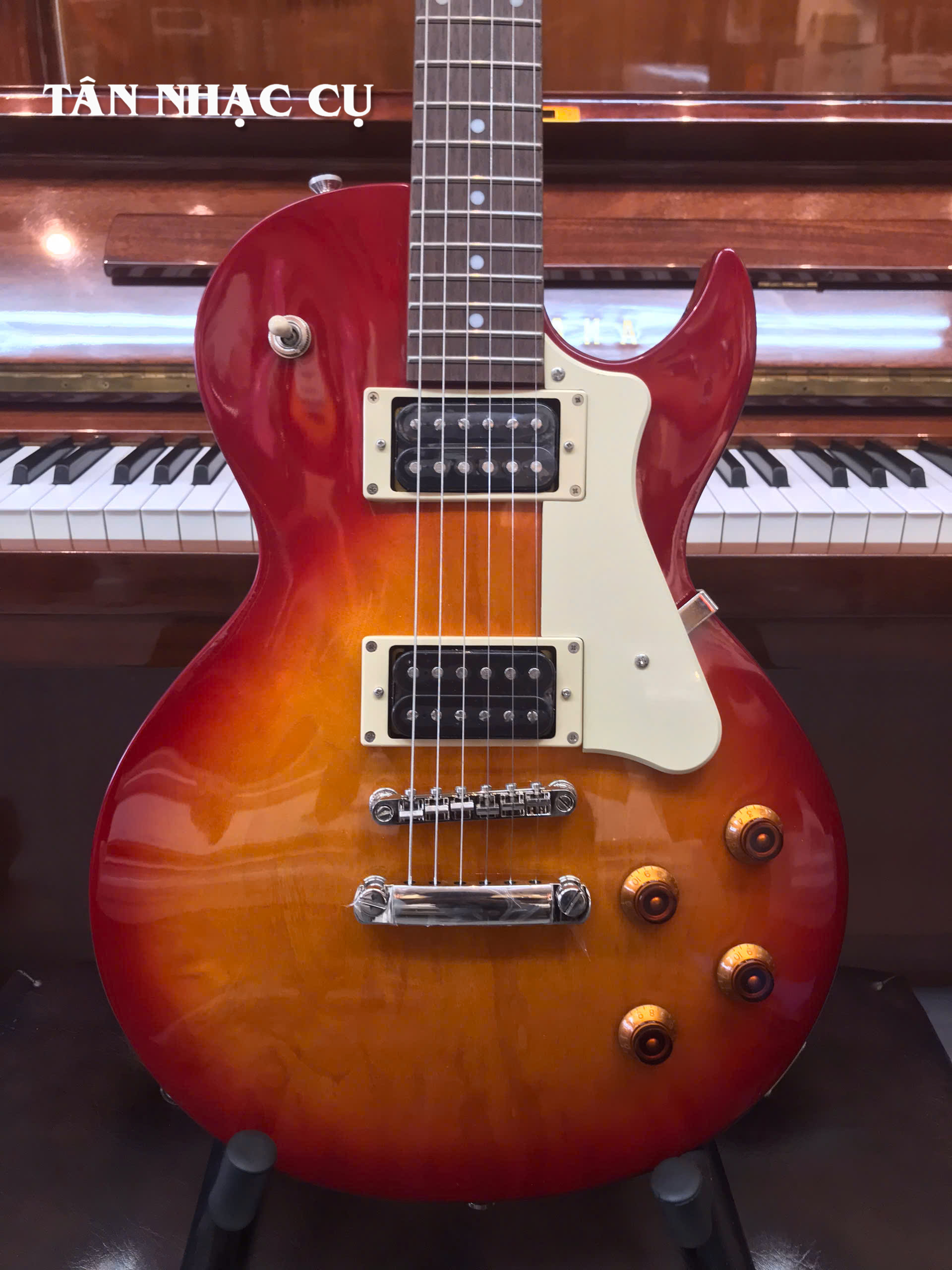 Đàn Guitar Điện Cort CR100 HH Electric Guitar, Cherry Red Sunburst